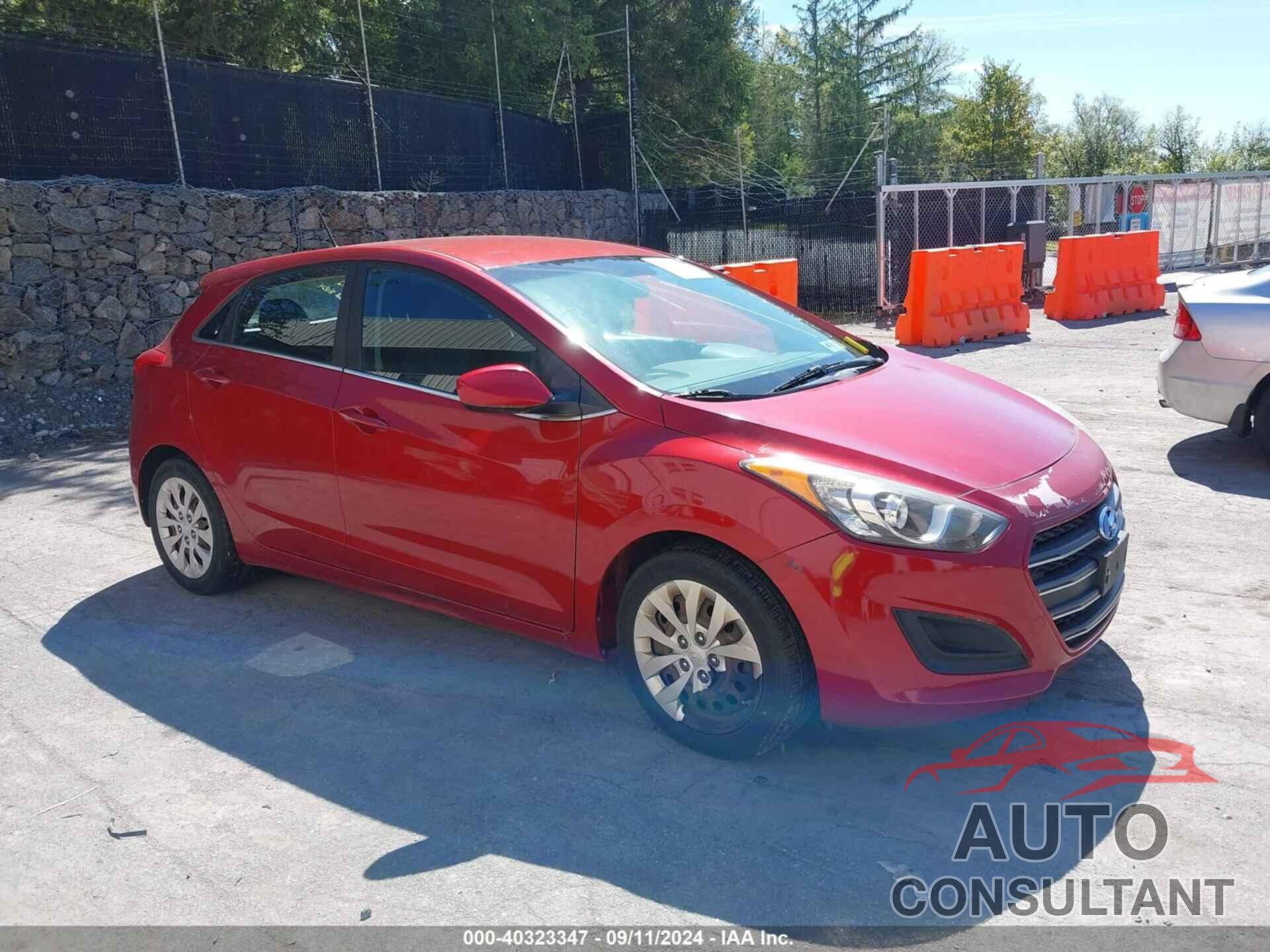 HYUNDAI ELANTRA GT 2017 - KMHD35LH0HU351305