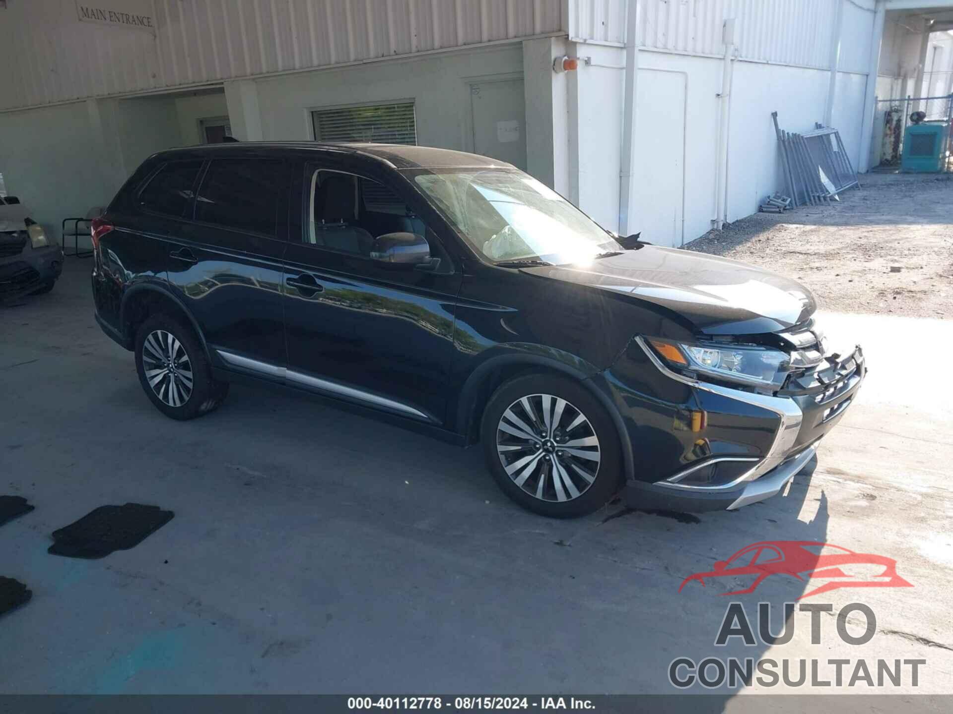 MITSUBISHI OUTLANDER 2019 - JA4AD2A30KZ007021