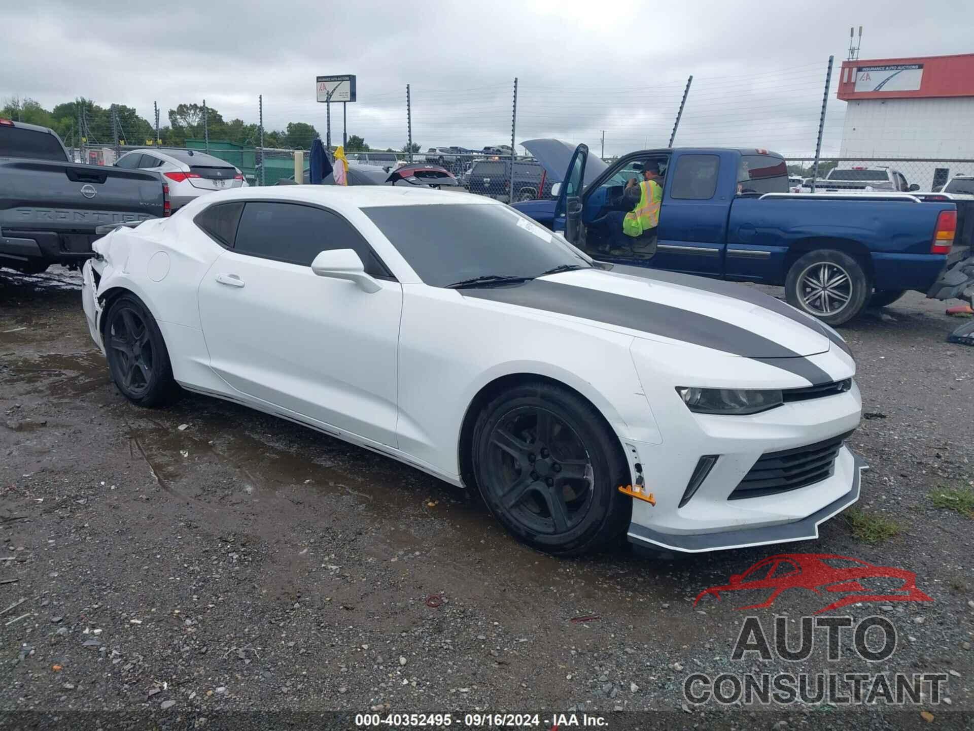 CHEVROLET CAMARO 2017 - 1G1FB1RX0H0160264