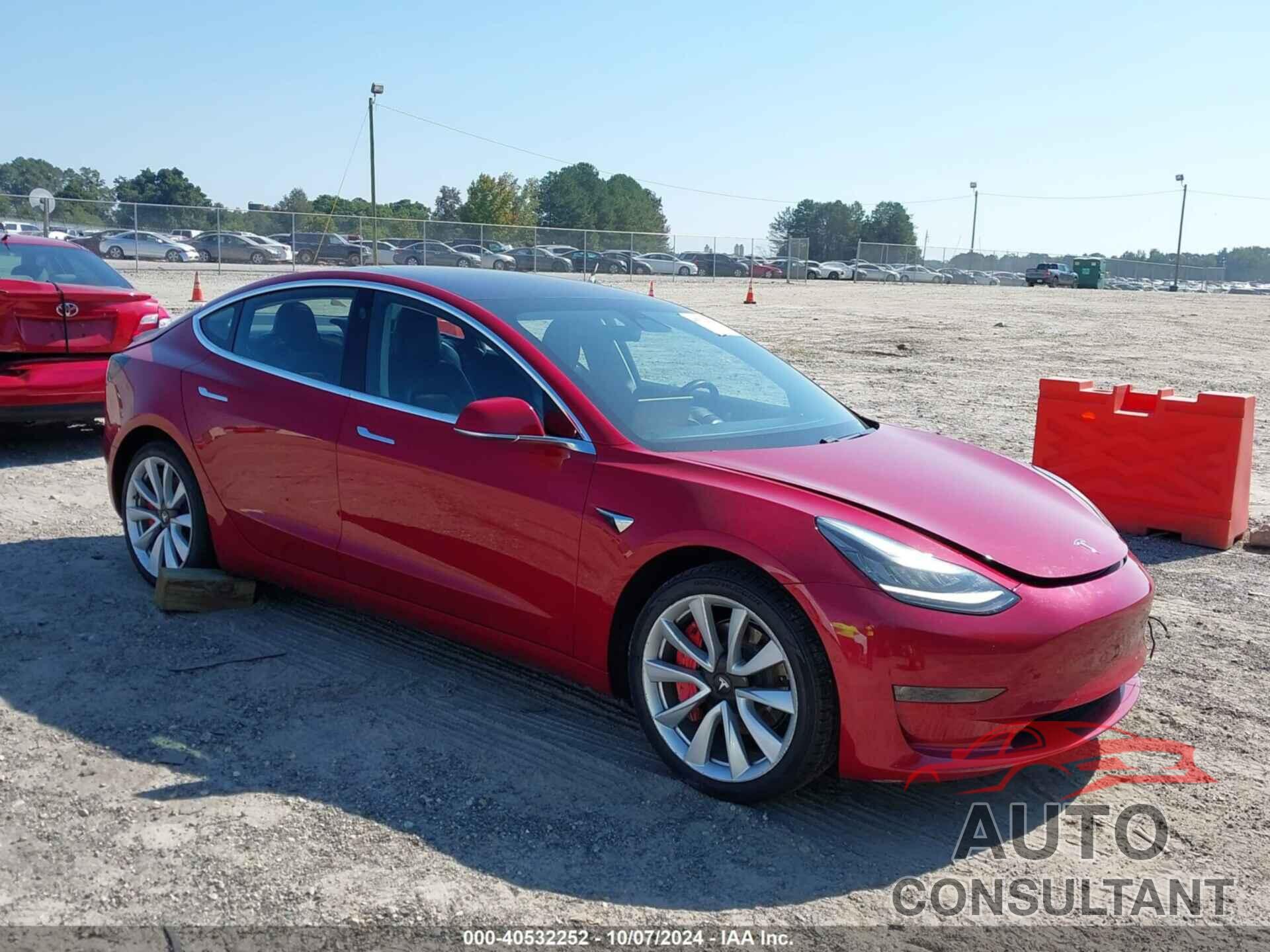 TESLA MODEL 3 2018 - 5YJ3E1EA5JF052524