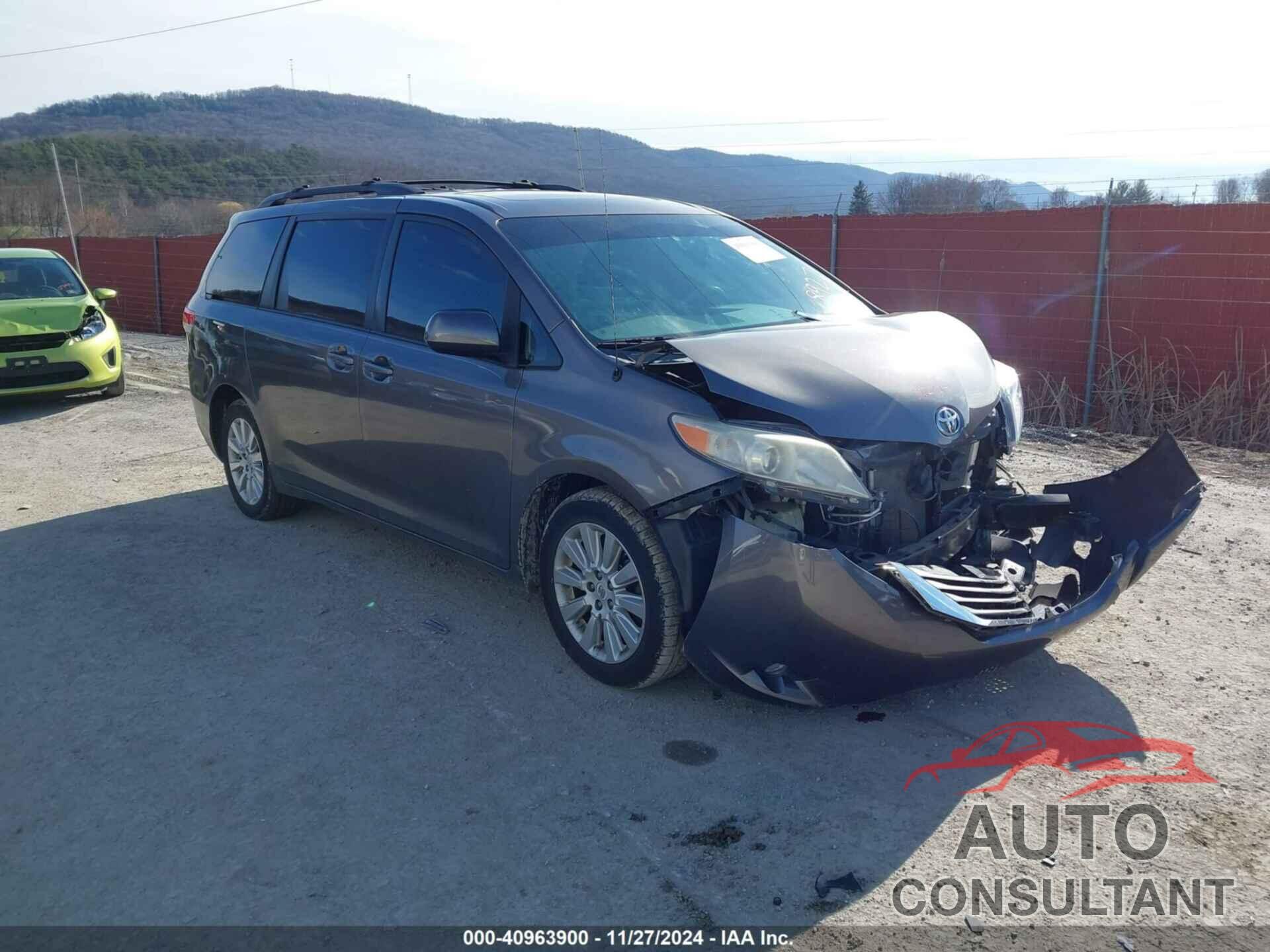 TOYOTA SIENNA 2012 - 5TDDK3DC9CS038927