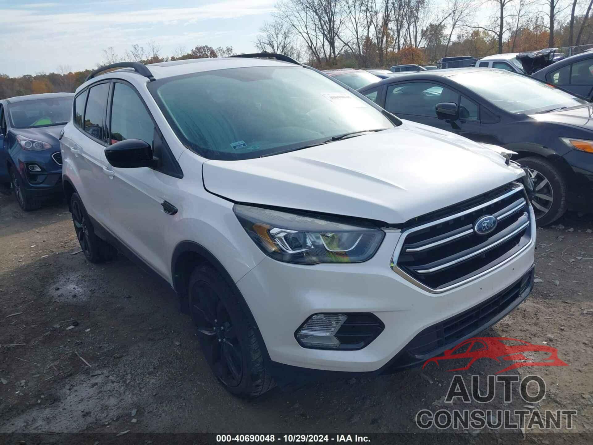 FORD ESCAPE 2017 - 1FMCU9G90HUB71955