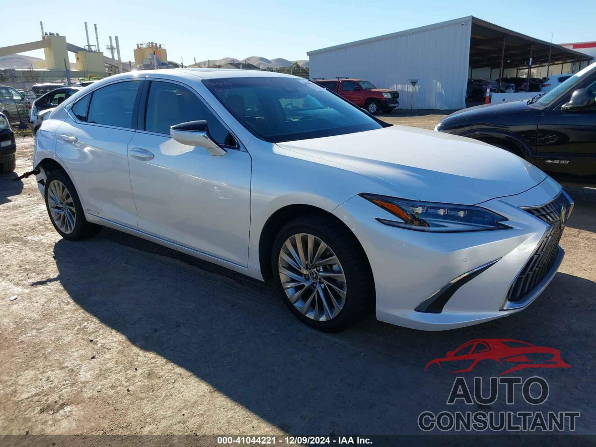 LEXUS ES 300H 2022 - 58AFA1C19NU020494