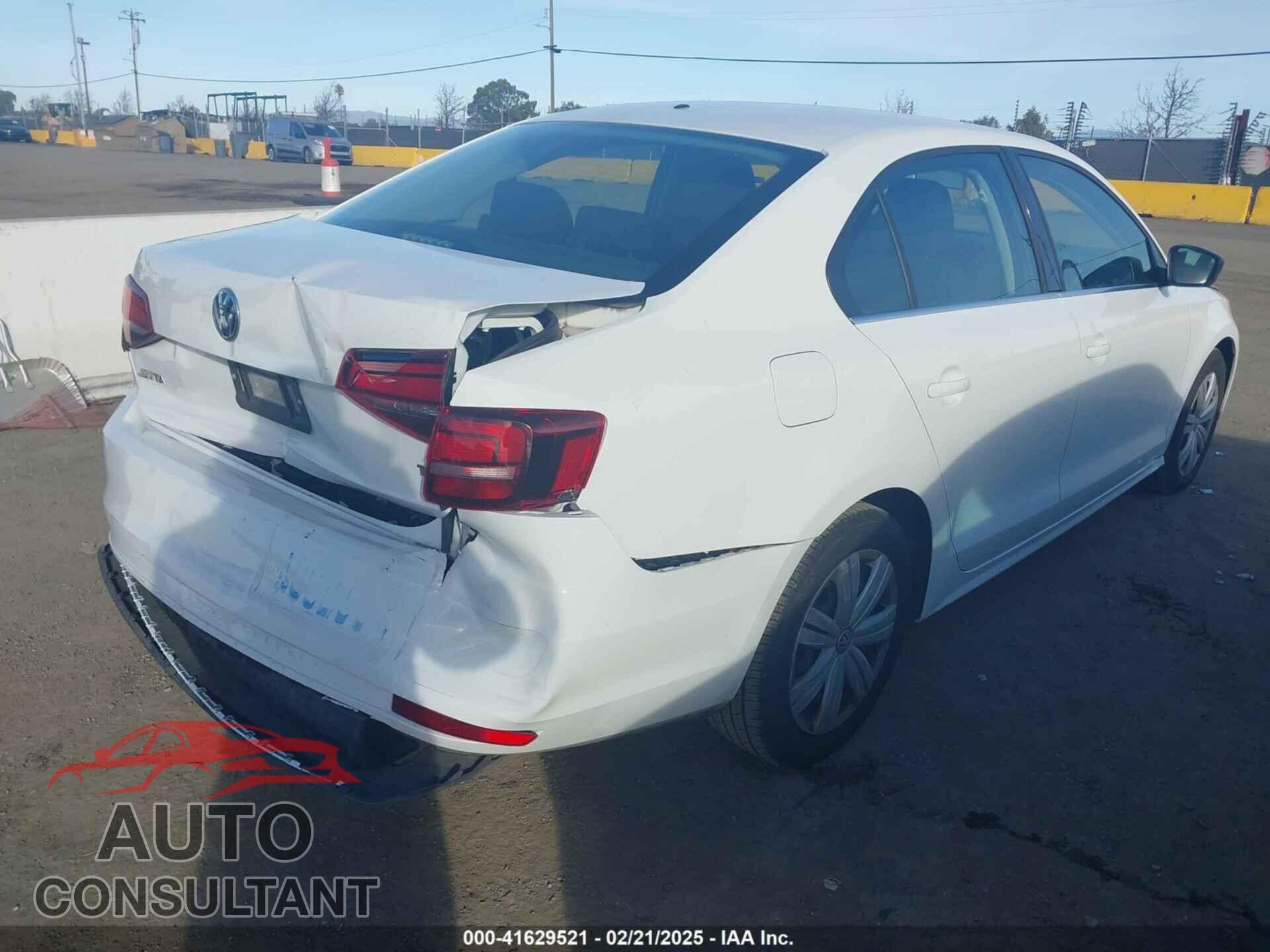 VOLKSWAGEN JETTA 2017 - 3VW2B7AJ1HM353775