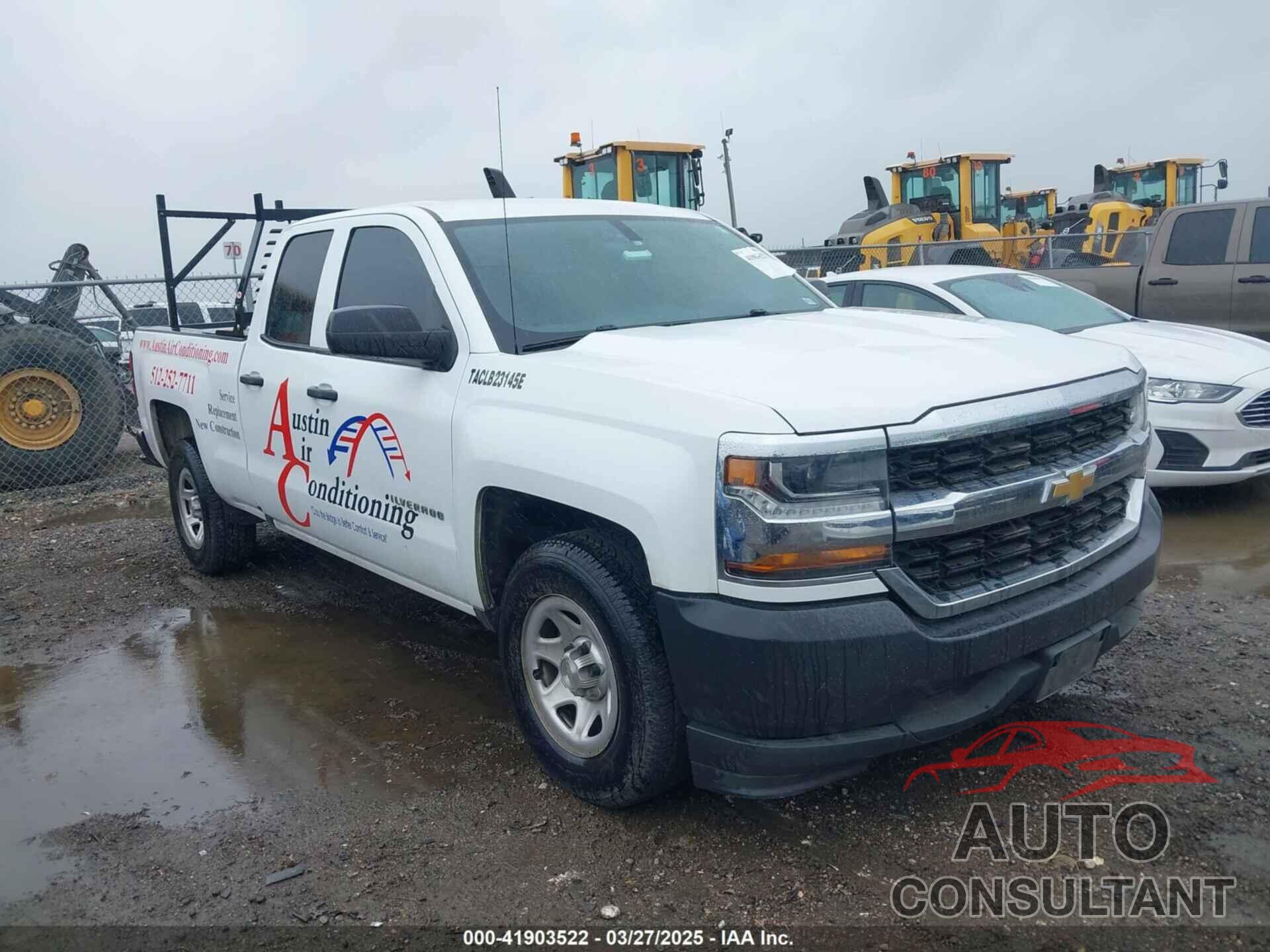 CHEVROLET SILVERADO 1500 2018 - 1GCRCNEH4JZ374697