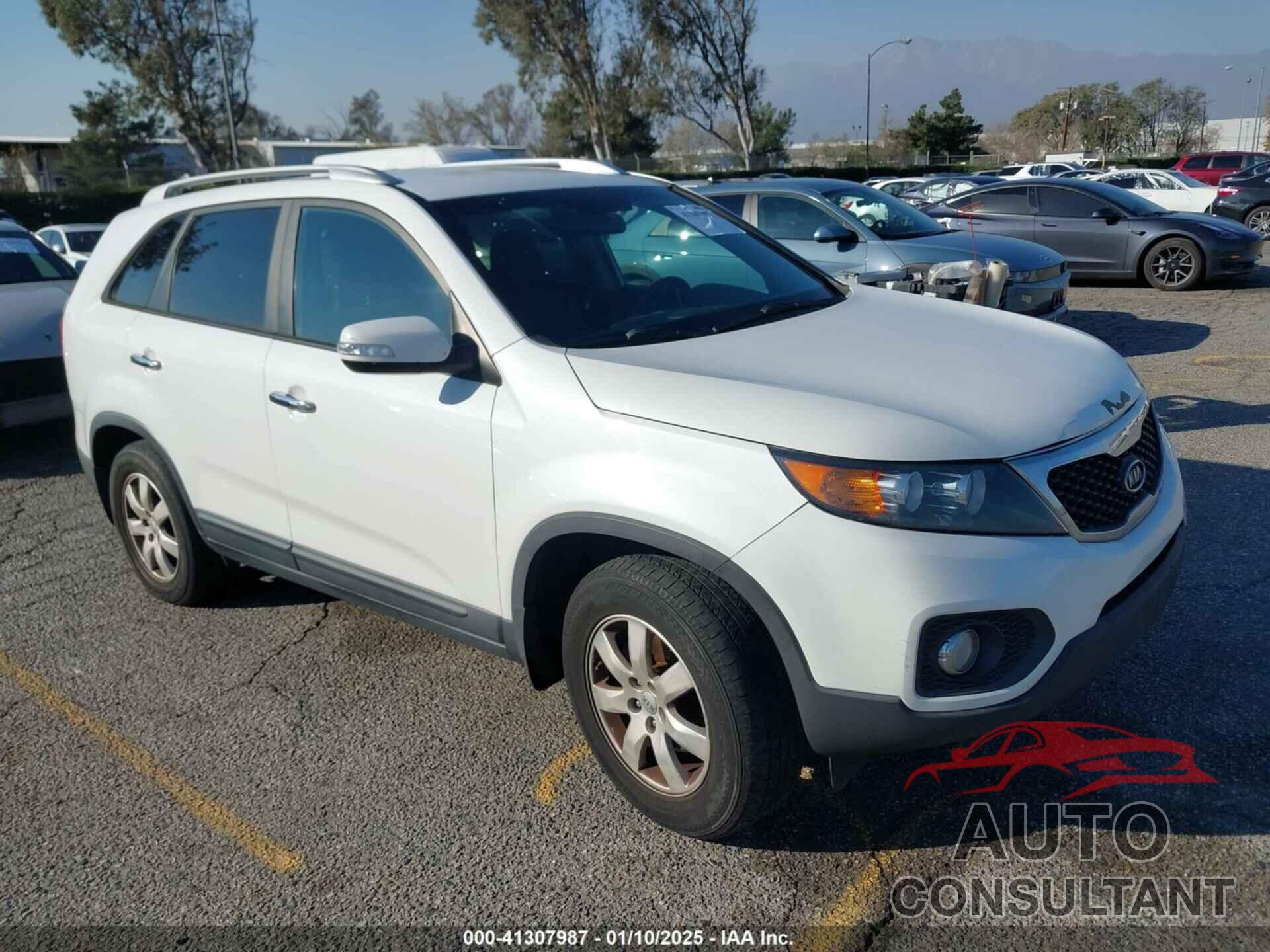 KIA SORENTO 2013 - 5XYKT3A62DG424090