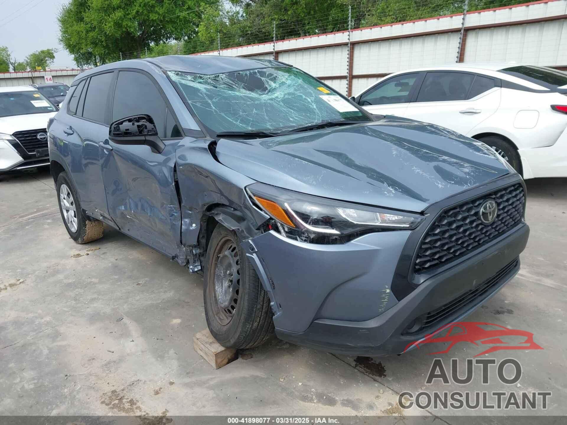 TOYOTA COROLLA CROSS 2023 - 7MUAAAAG9PV047205