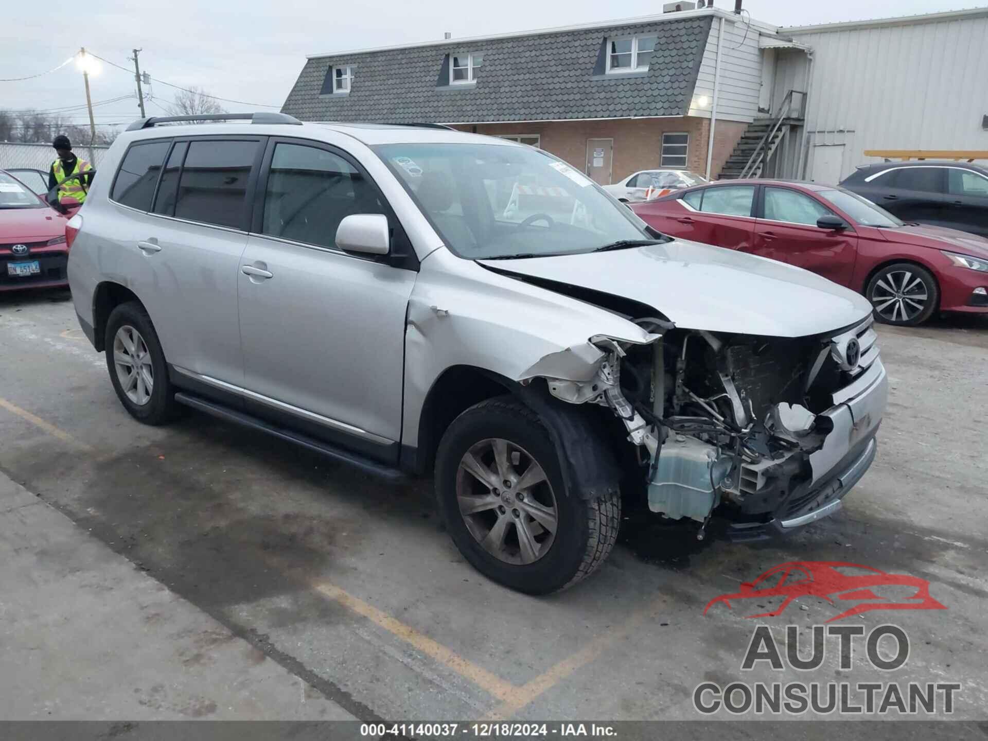 TOYOTA HIGHLANDER 2013 - 5TDBK3EH6DS181532