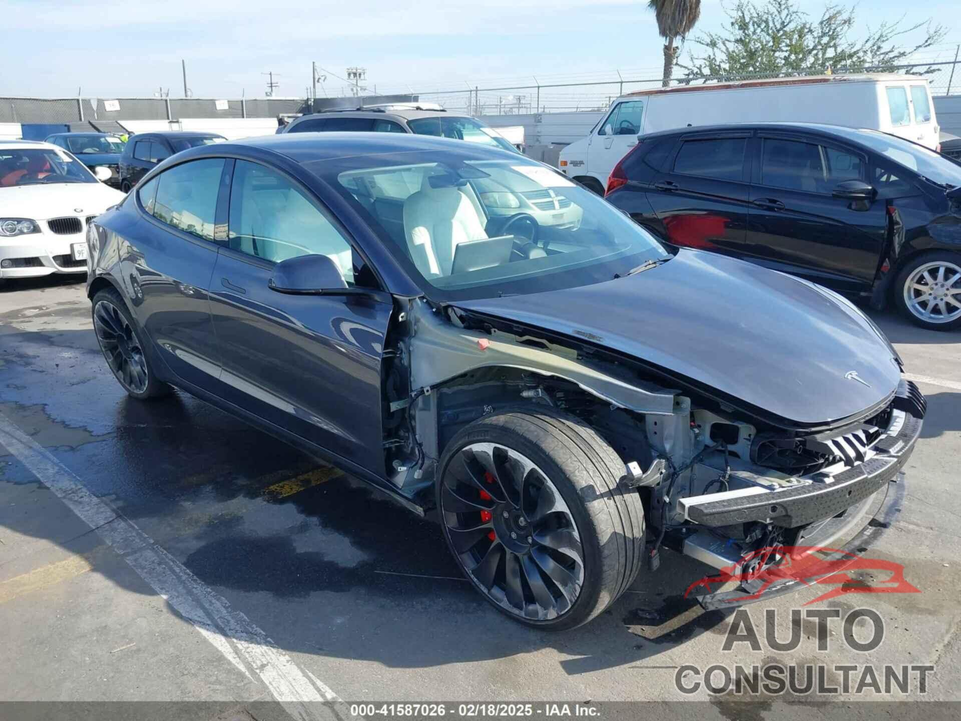 TESLA MODEL 3 2023 - 5YJ3E1EC4PF705449