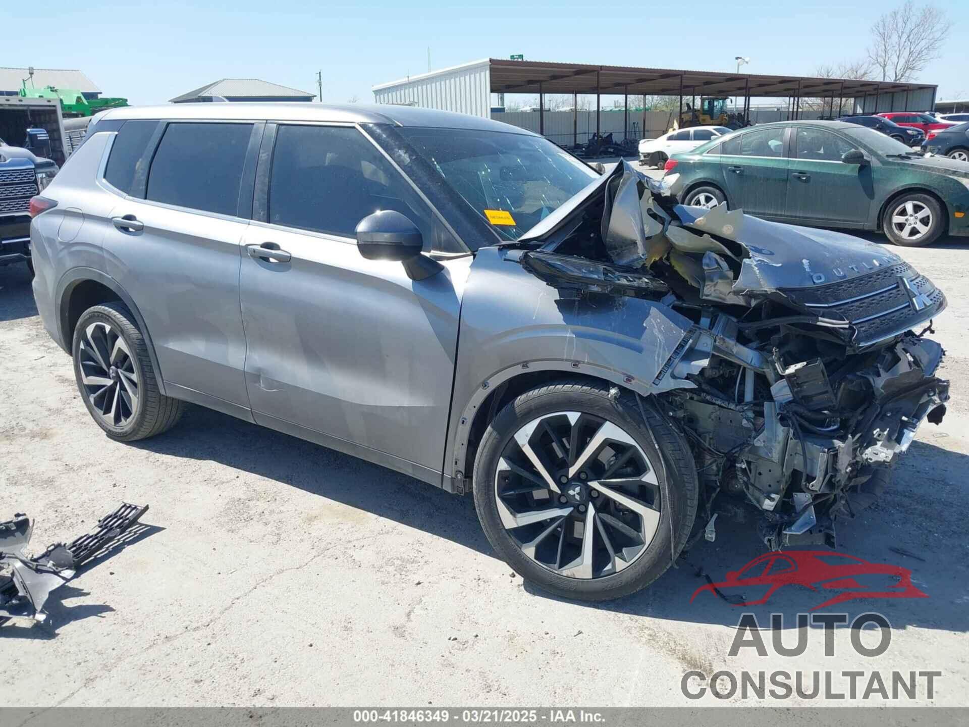 MITSUBISHI OUTLANDER 2022 - JA4J3UA8XNZ028540