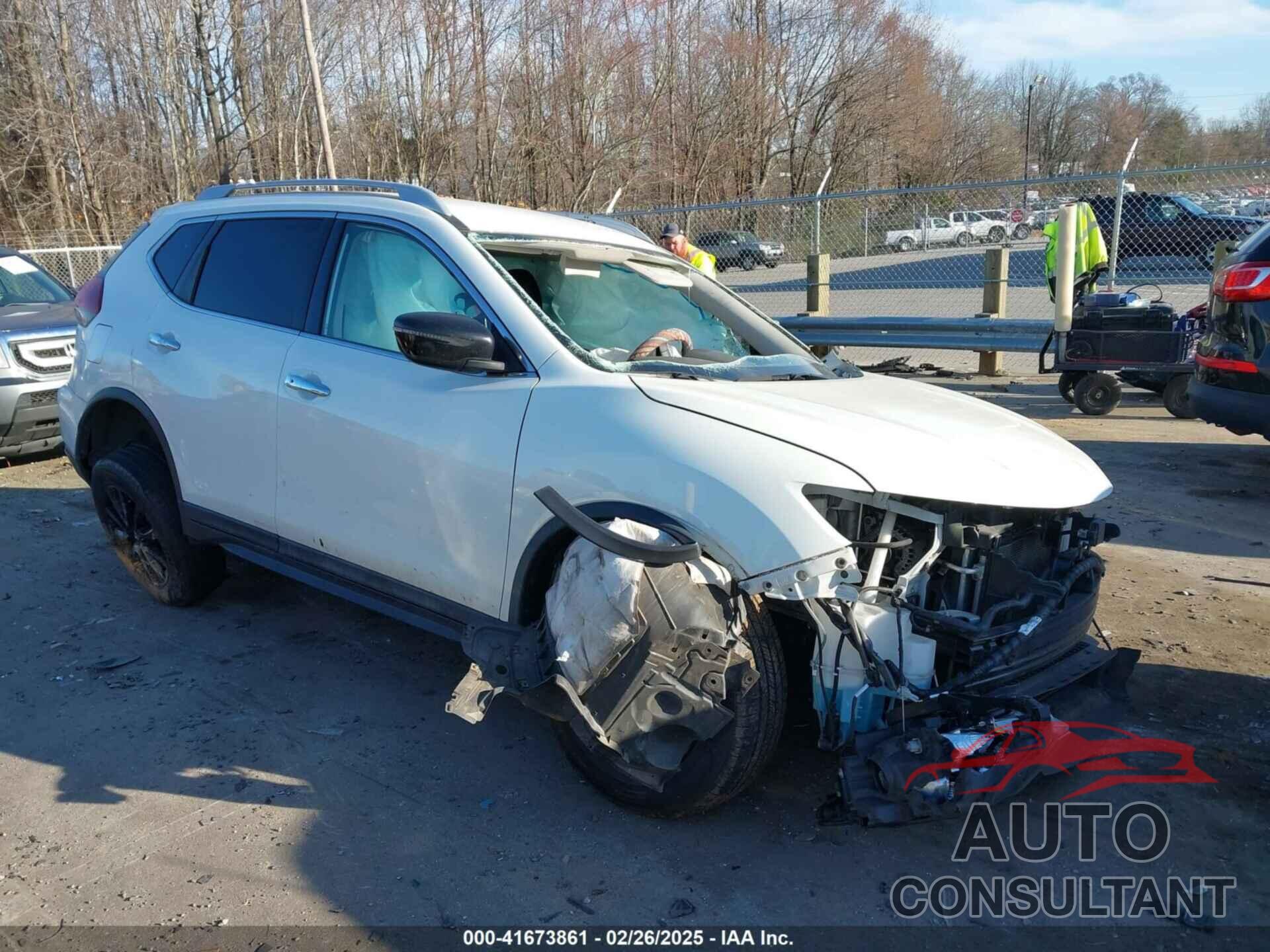 NISSAN ROGUE 2019 - 5N1AT2MV1KC705335