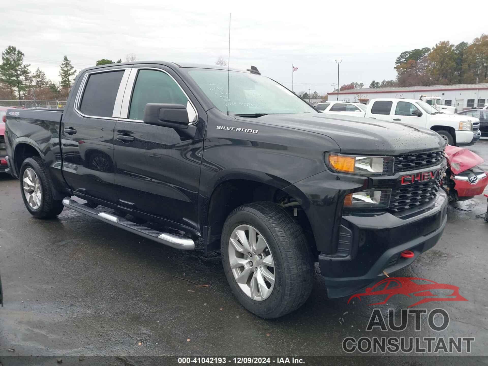 CHEVROLET SILVERADO 1500 2020 - 1GCUYBEF3LZ347700