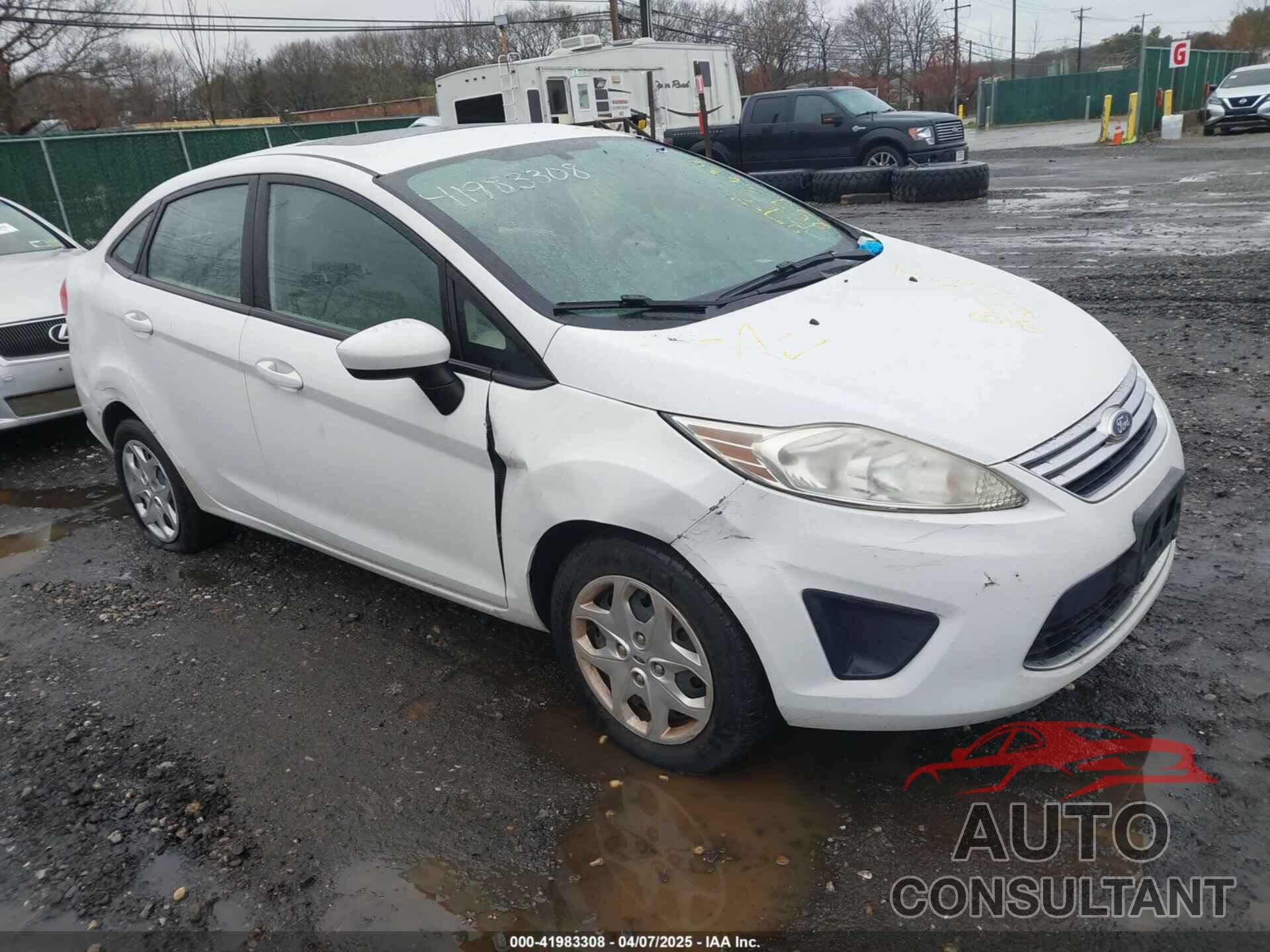 FORD FIESTA 2011 - 3FADP4BJ8BM153631