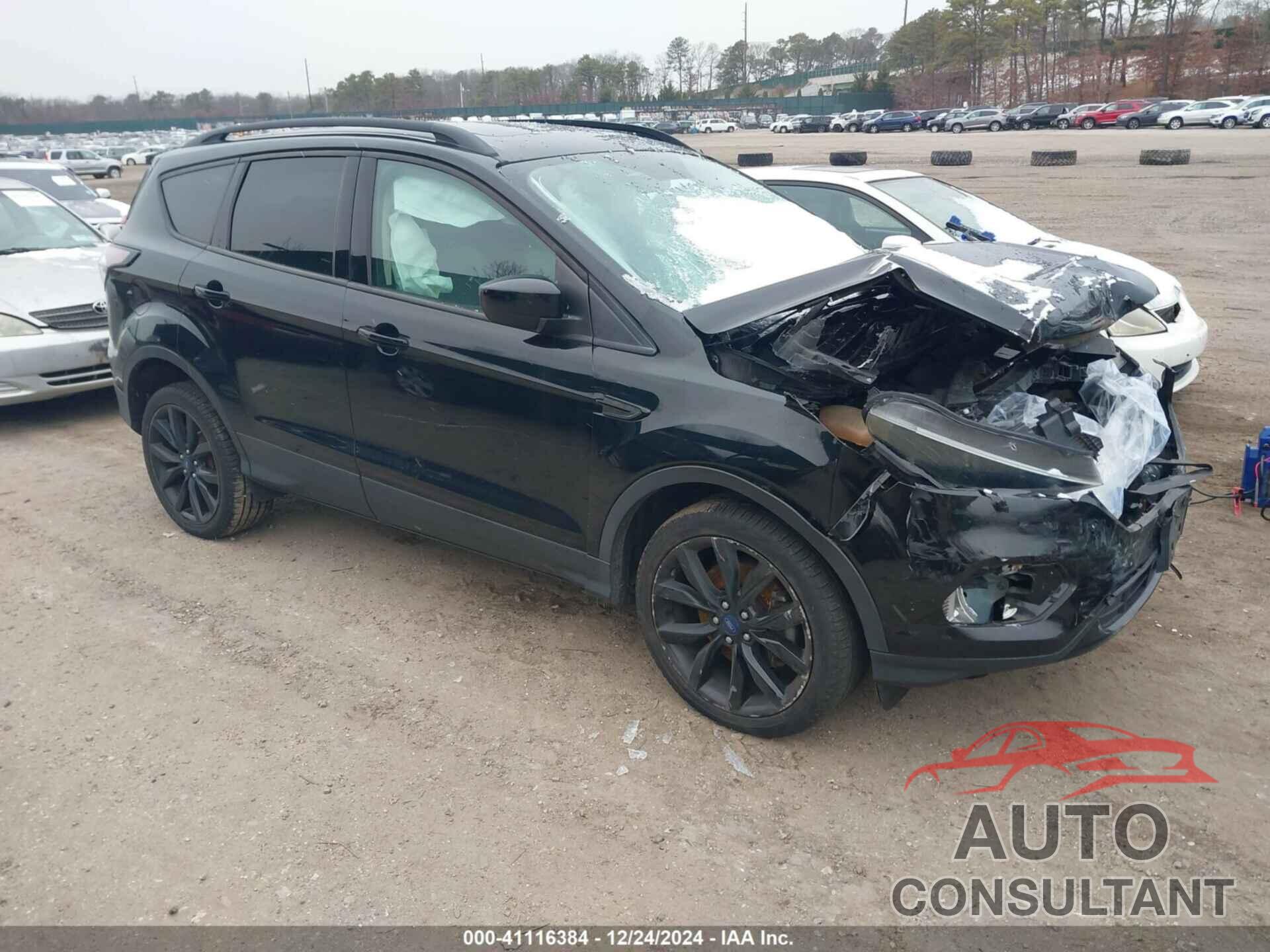 FORD ESCAPE 2017 - 1FMCU9G99HUB71453