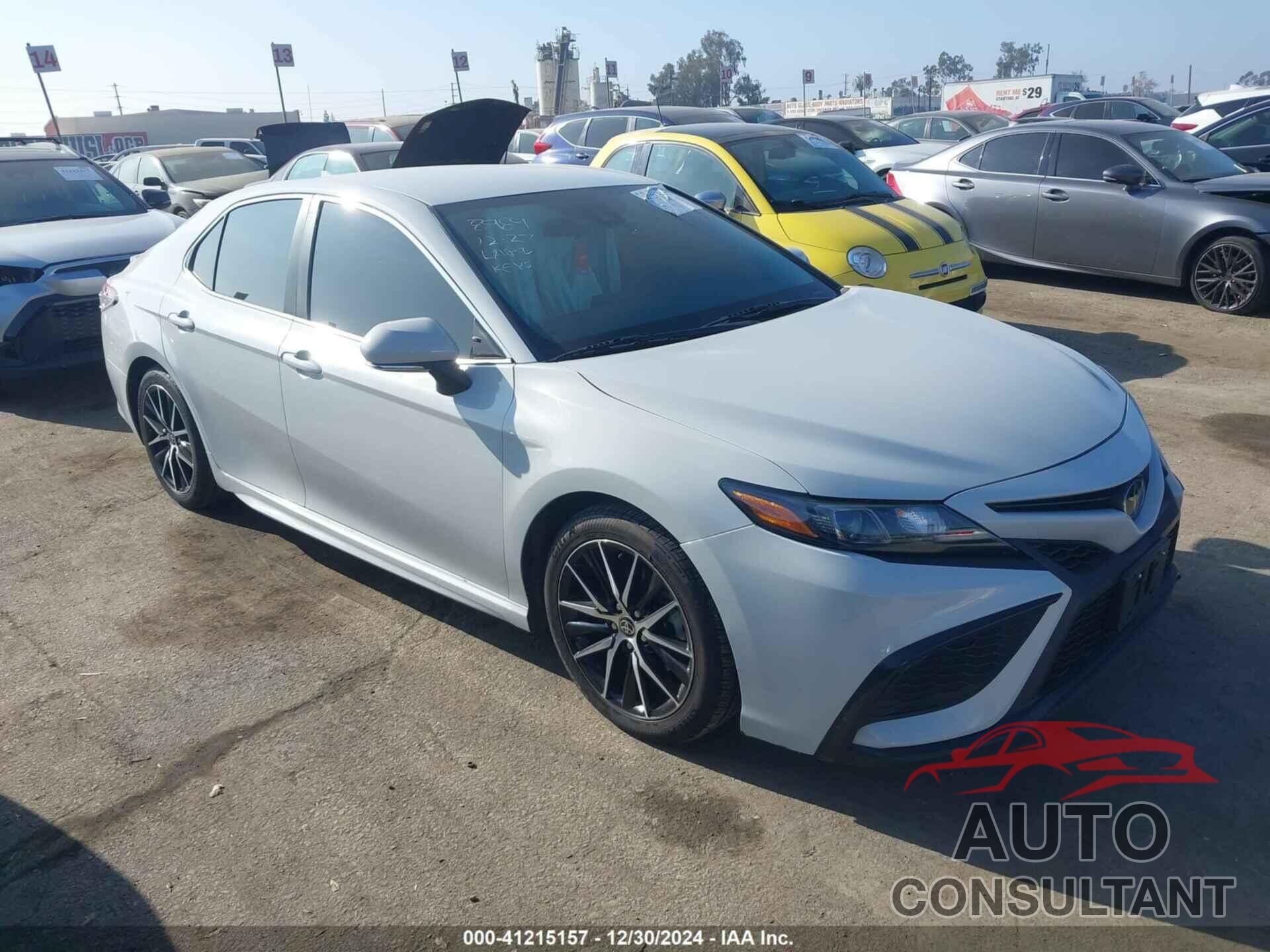 TOYOTA CAMRY 2022 - 4T1G11AK7NU003300