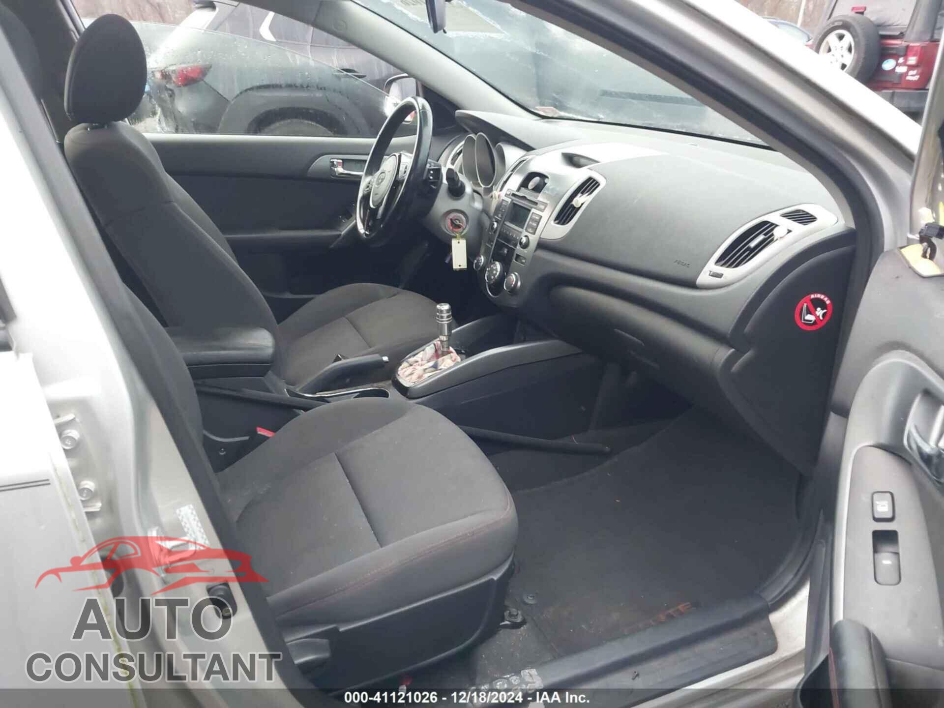 KIA FORTE 2013 - KNAFW4A33D5680247