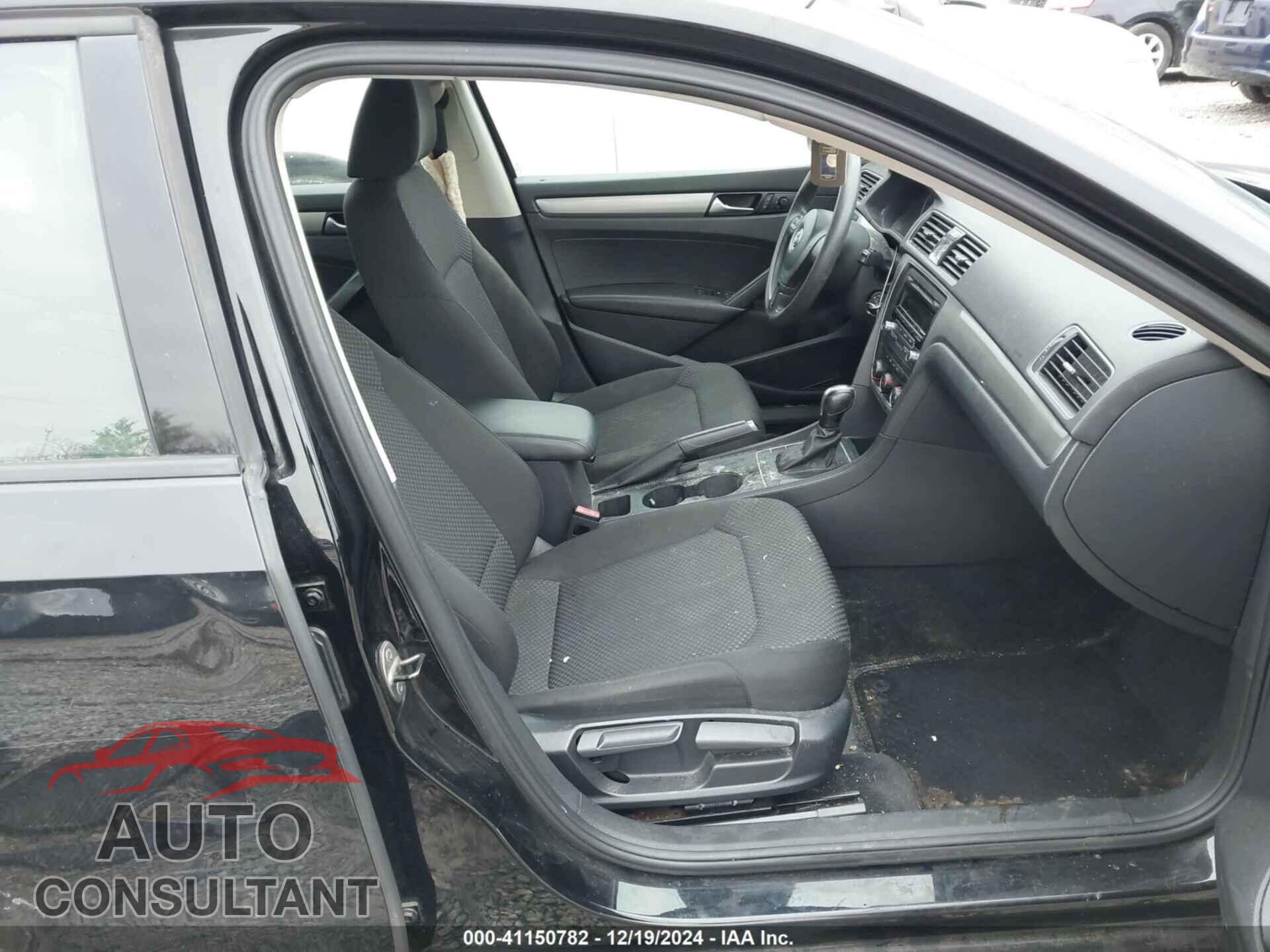 VOLKSWAGEN PASSAT 2014 - 1VWAT7A3XEC081265