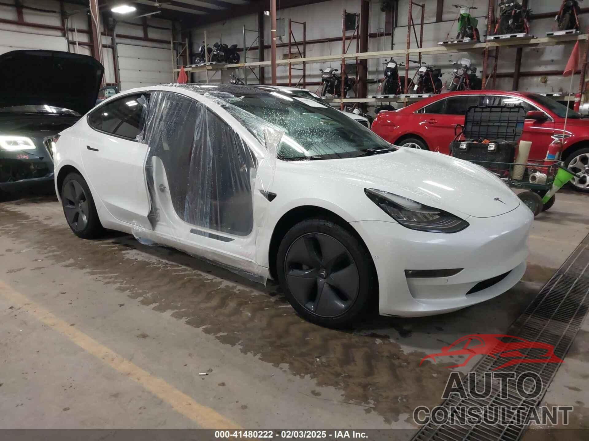 TESLA MODEL 3 2021 - 5YJ3E1EB3MF858195