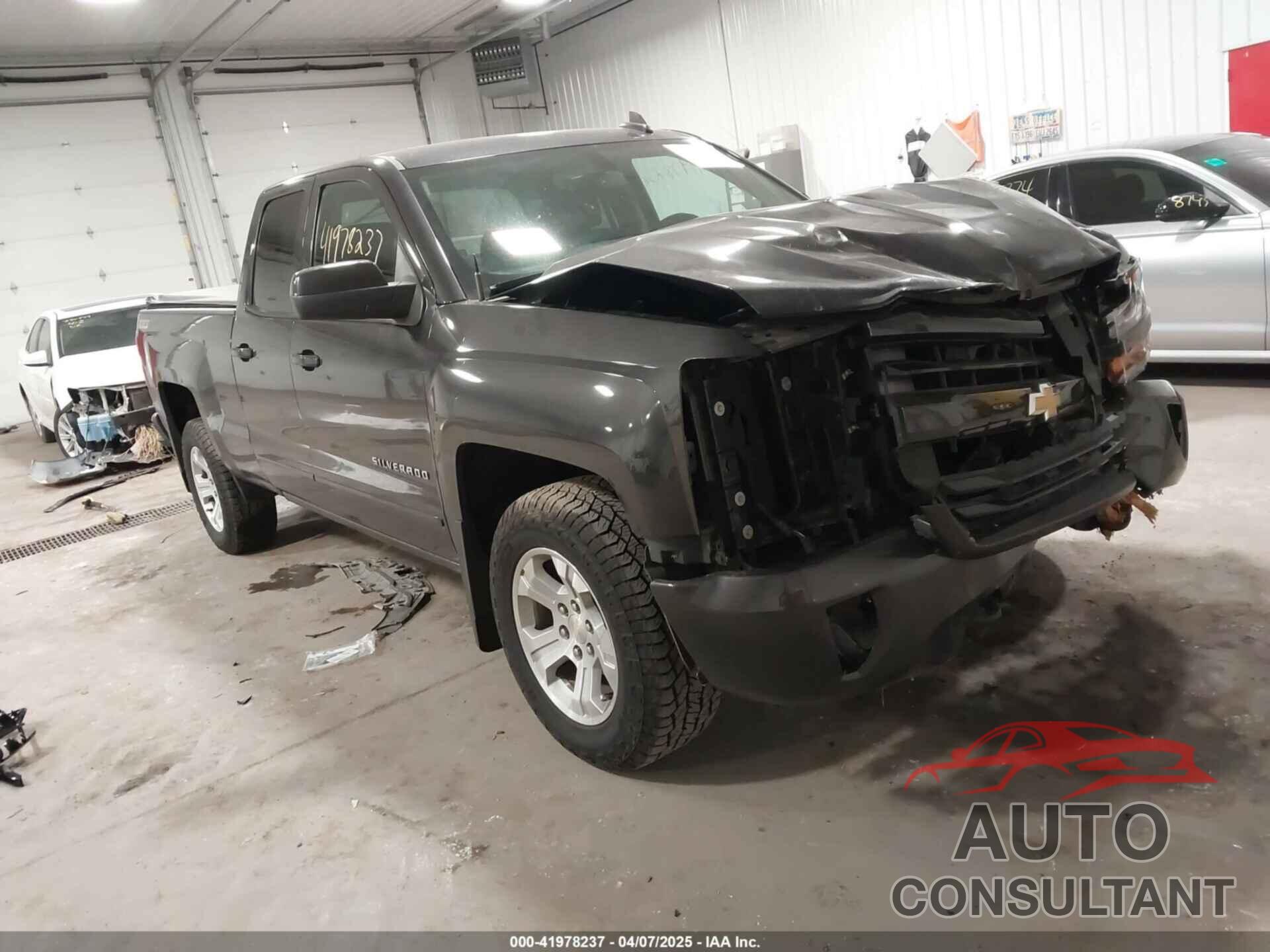 CHEVROLET SILVERADO 1500 2016 - 1GCVKREC0GZ303387