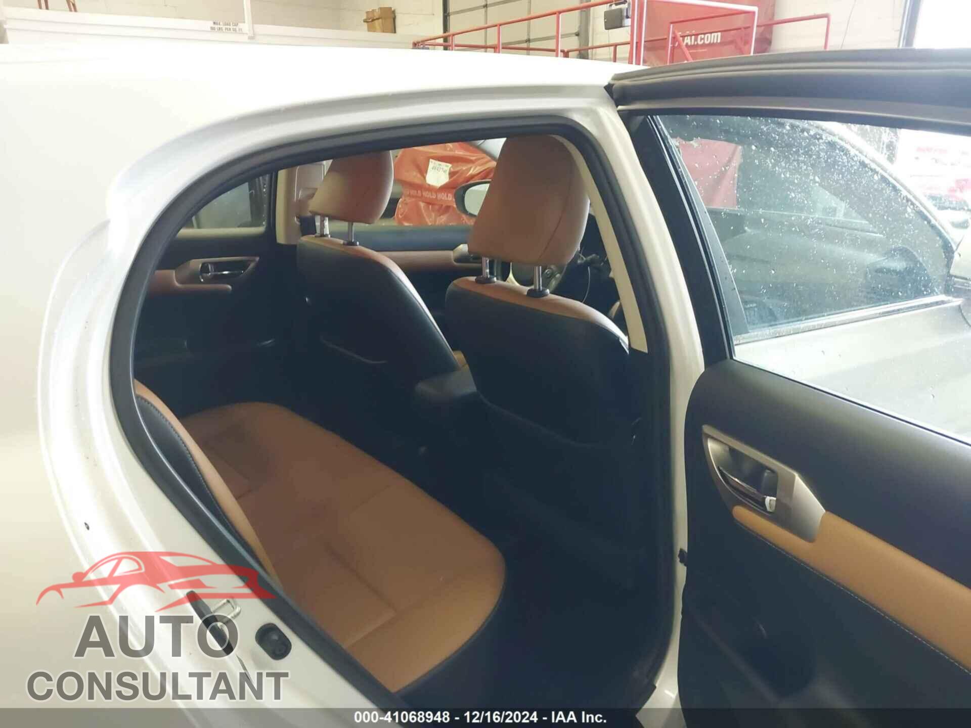 LEXUS CT 200H 2014 - JTHKD5BH4E2201634
