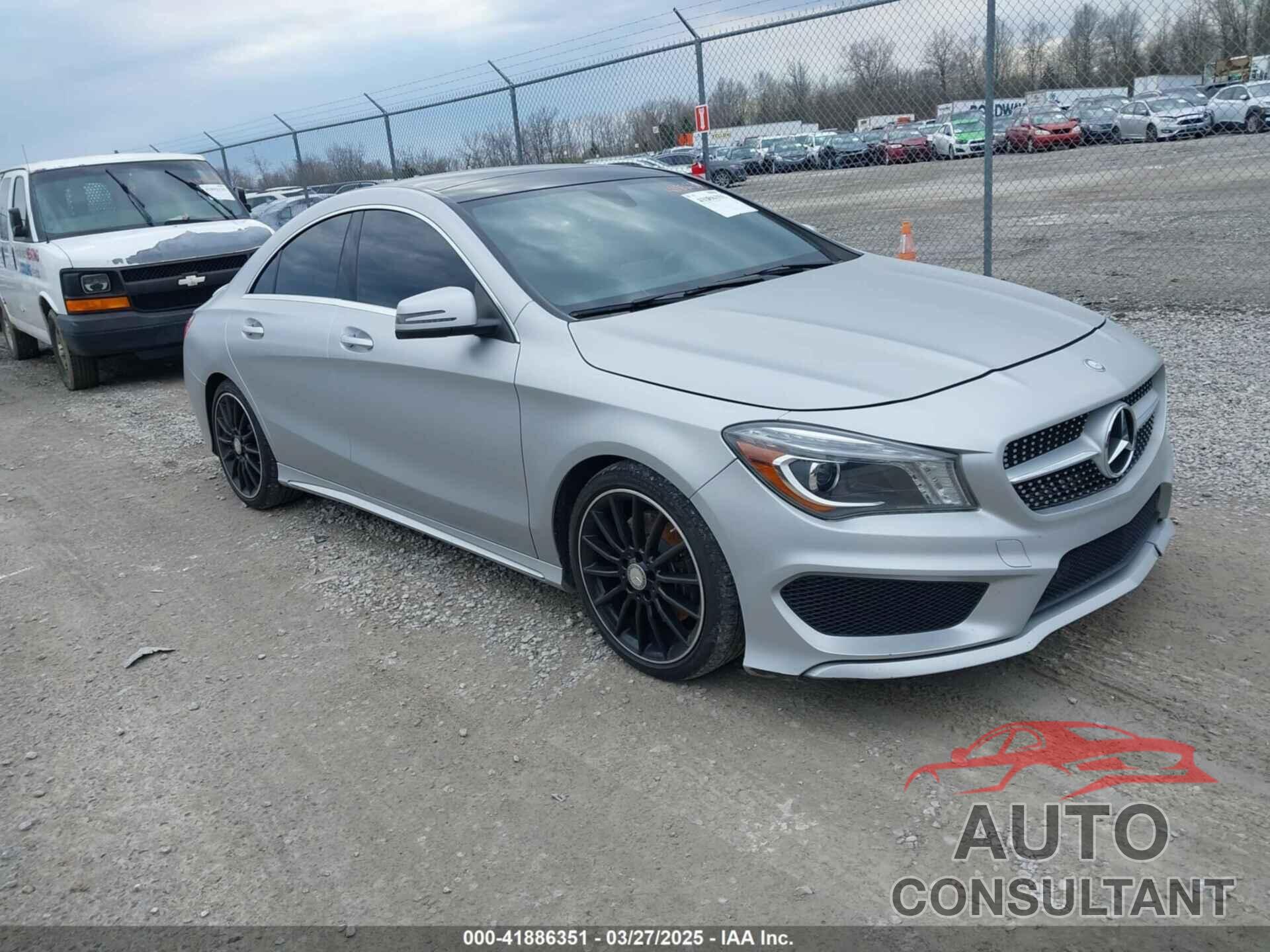 MERCEDES-BENZ CLA 250 2015 - WDDSJ4GB0FN180649