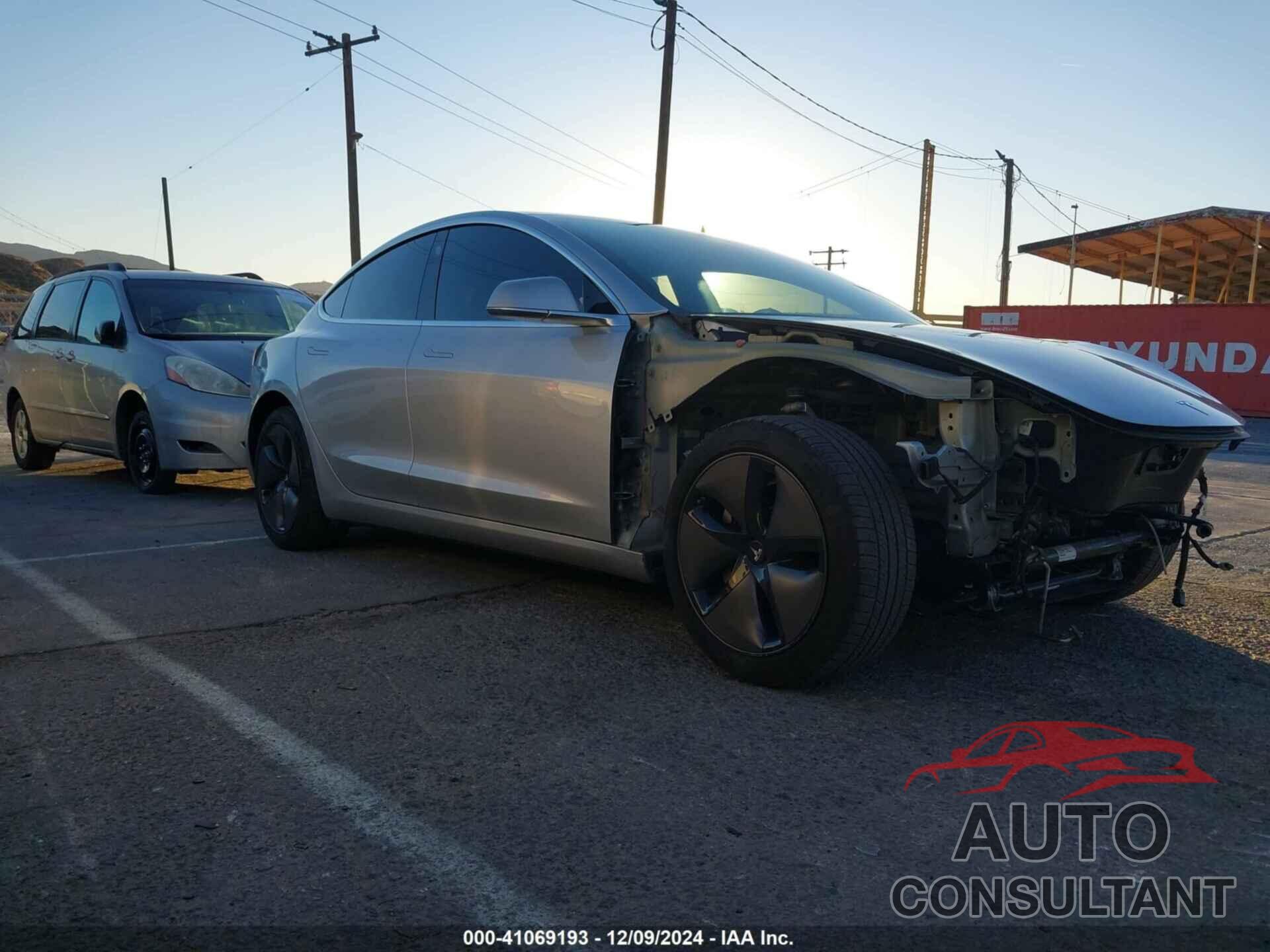 TESLA MODEL 3 2018 - 5YJ3E1EA4JF039067