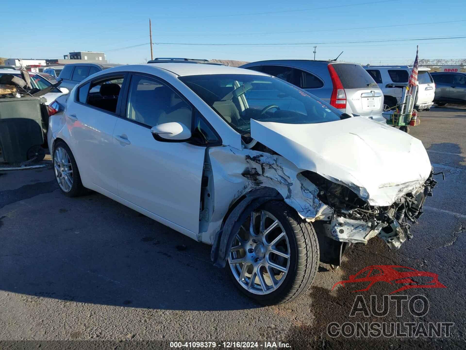 KIA FORTE 2016 - KNAFX4A60G5595023