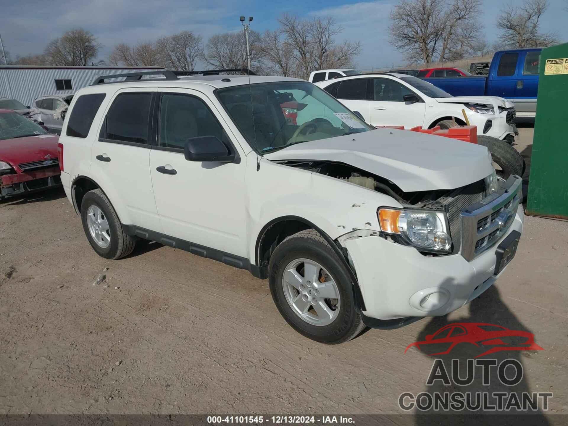 FORD ESCAPE 2010 - 1FMCU0D72AKA32832