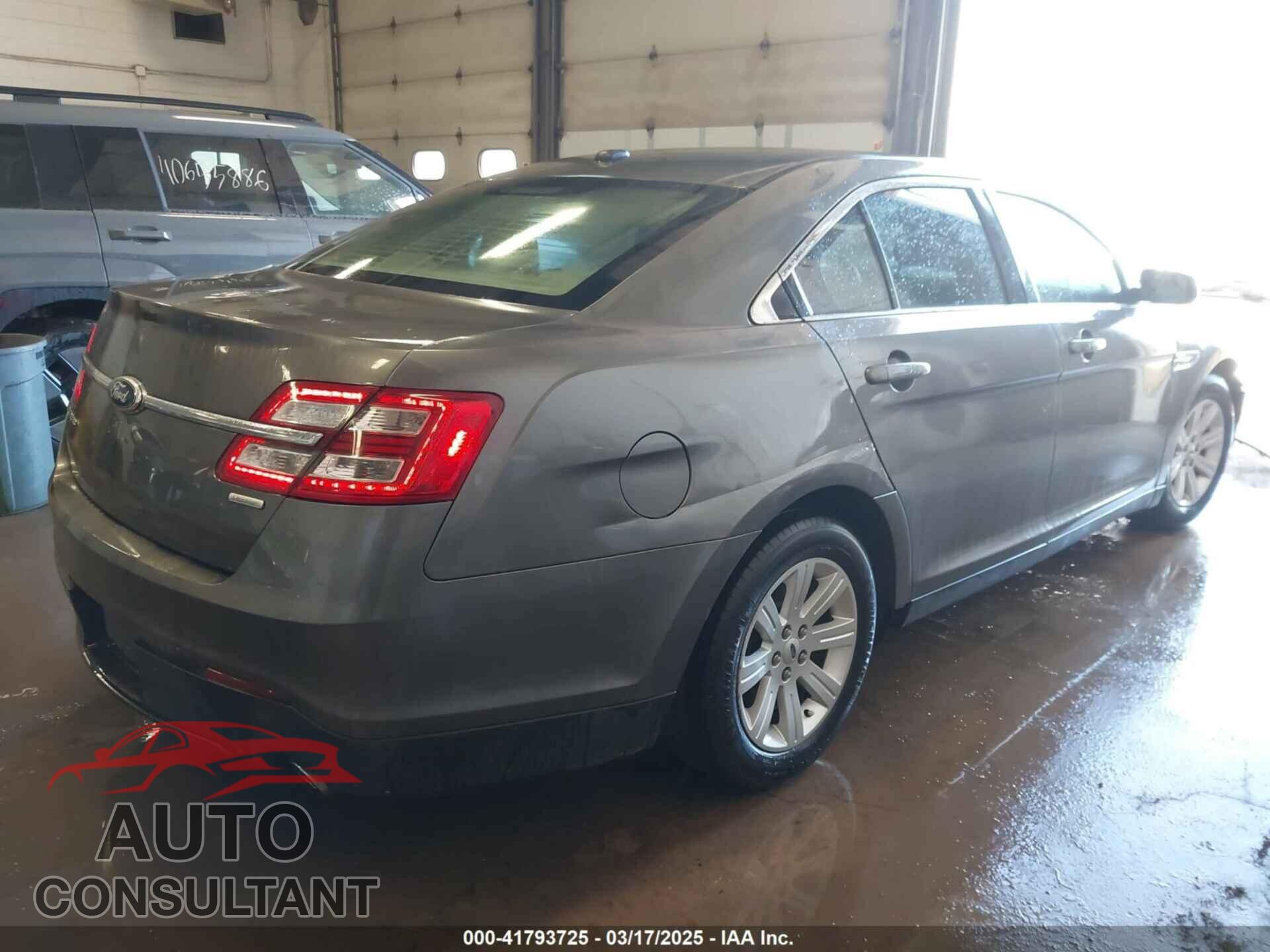 FORD TAURUS 2014 - 1FAHP2D9XEG126065
