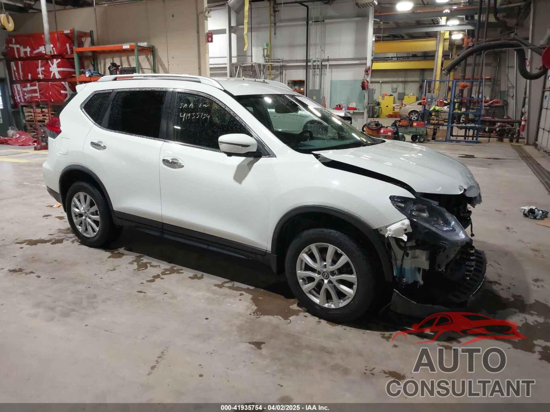 NISSAN ROGUE 2017 - KNMAT2MV4HP615103
