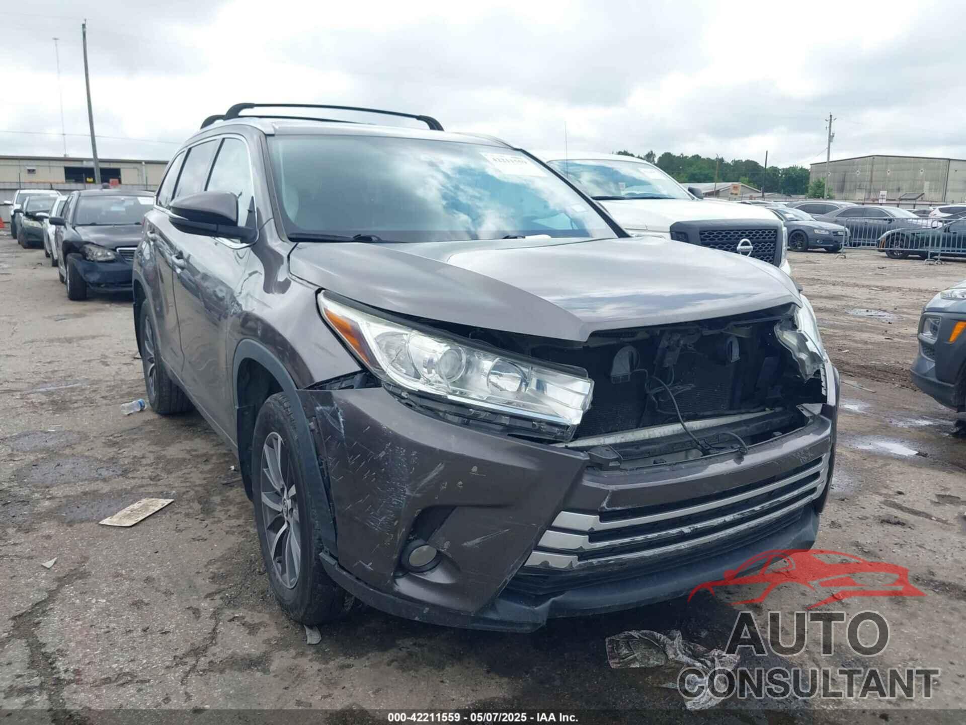 TOYOTA HIGHLANDER 2017 - 5TDJZRFH3HS476876