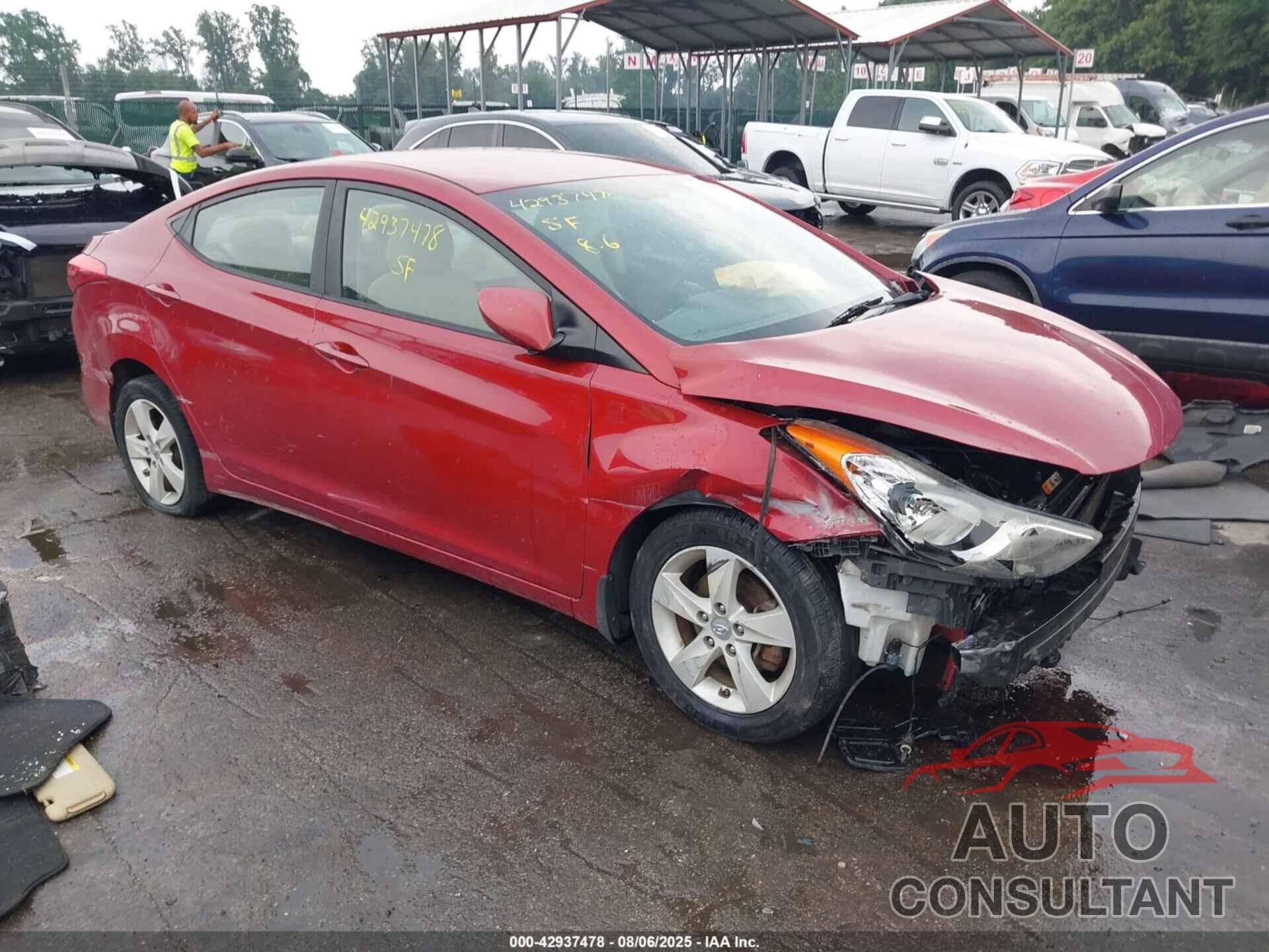 HYUNDAI ELANTRA 2013 - KMHDH4AE1DU603187