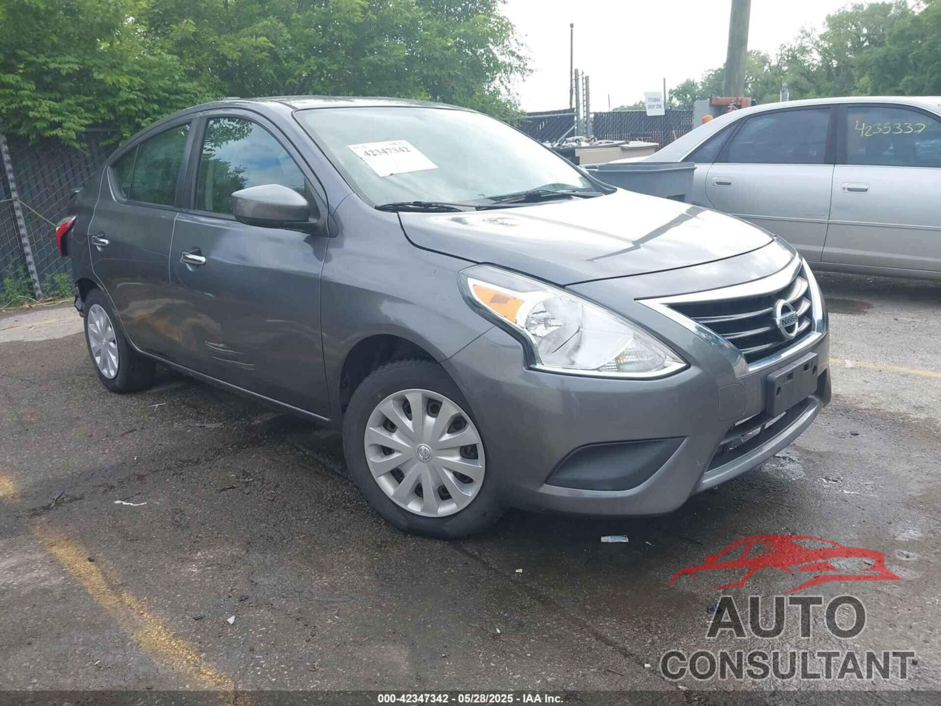 NISSAN VERSA 2018 - 3N1CN7AP1JL811400