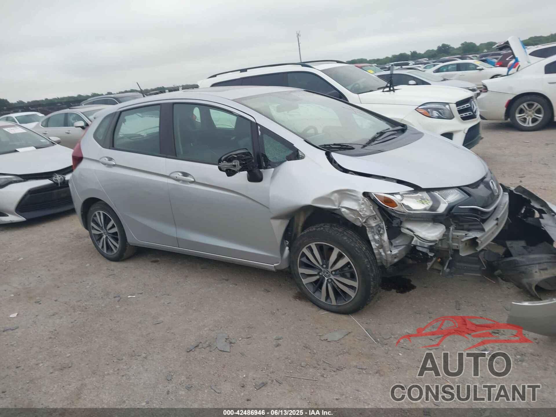 HONDA FIT 2015 - 3HGGK5H82FM713019