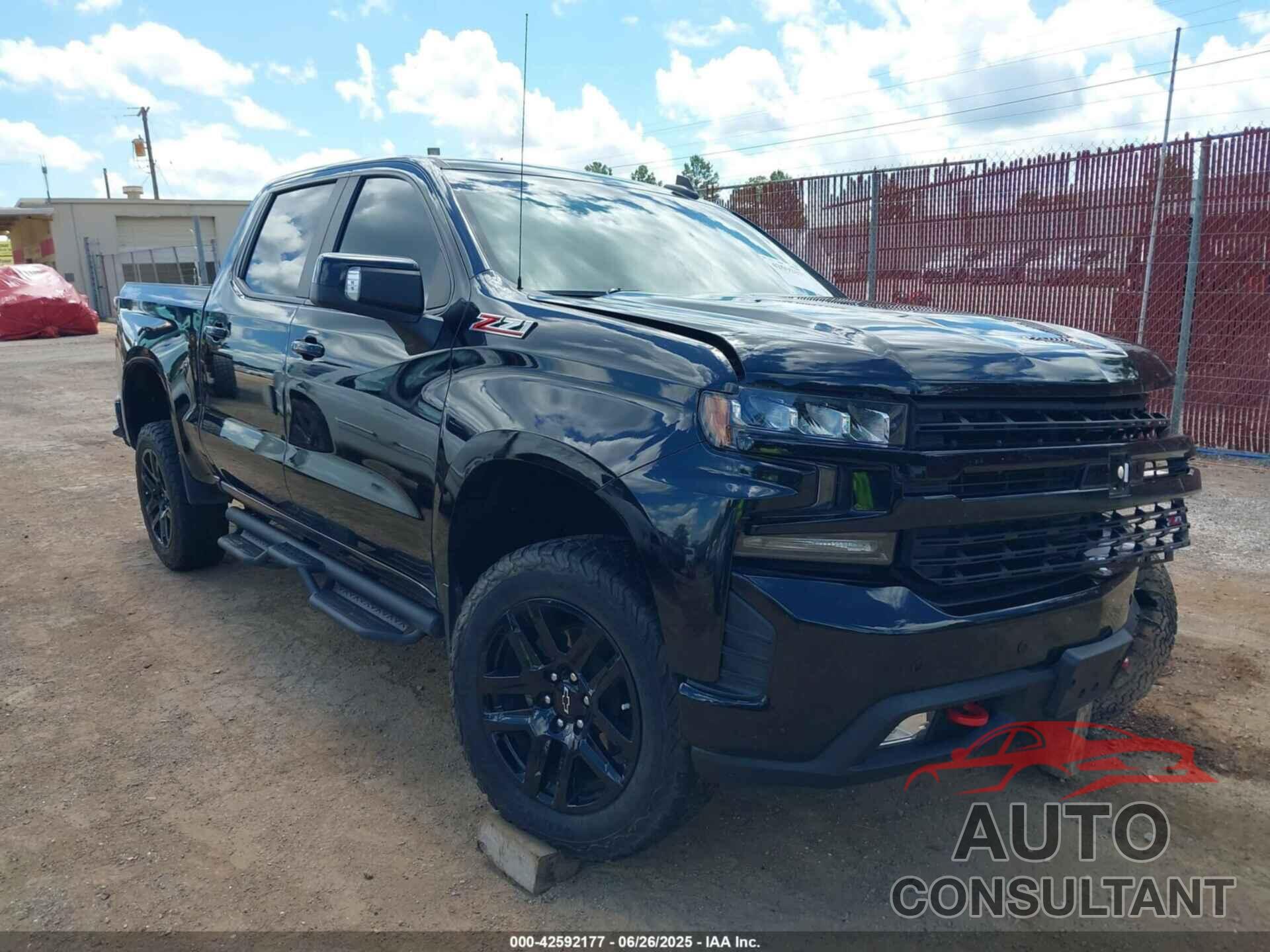 CHEVROLET SILVERADO 1500 2021 - 1GCPYFED8MZ231929