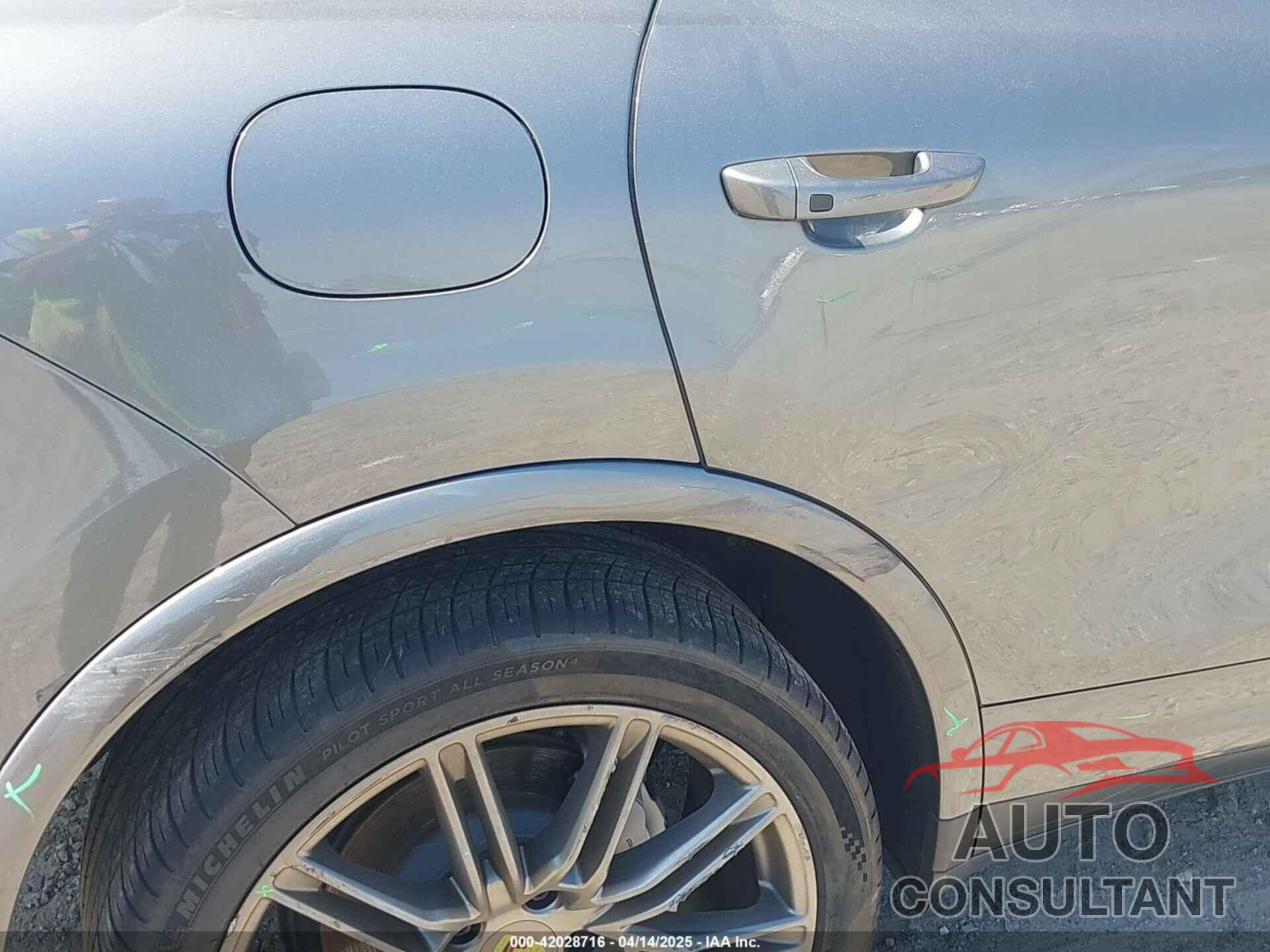 PORSCHE CAYENNE 2018 - WP1AB2A21JLA60264