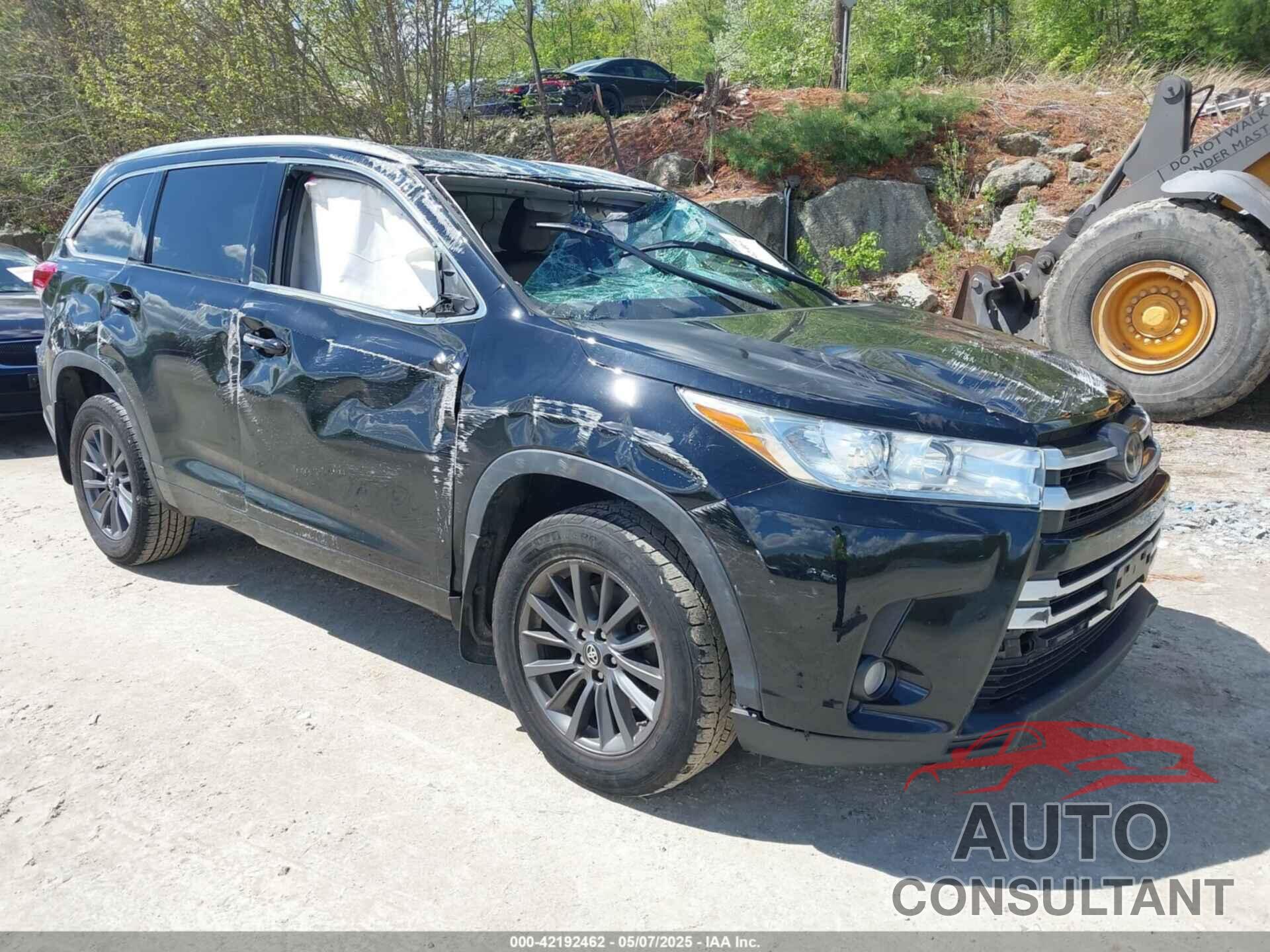 TOYOTA HIGHLANDER 2018 - 5TDJZRFH3JS536242