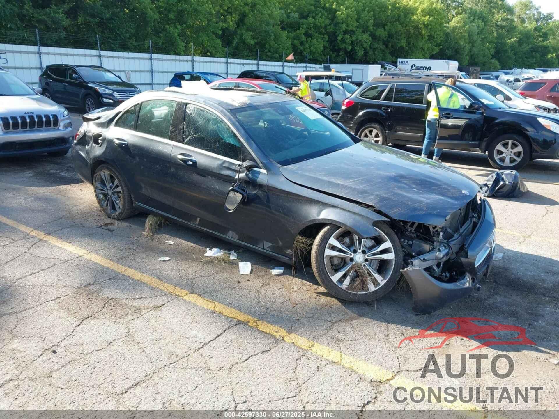 MERCEDES-BENZ C 300 2016 - 55SWF4KB1GU149400