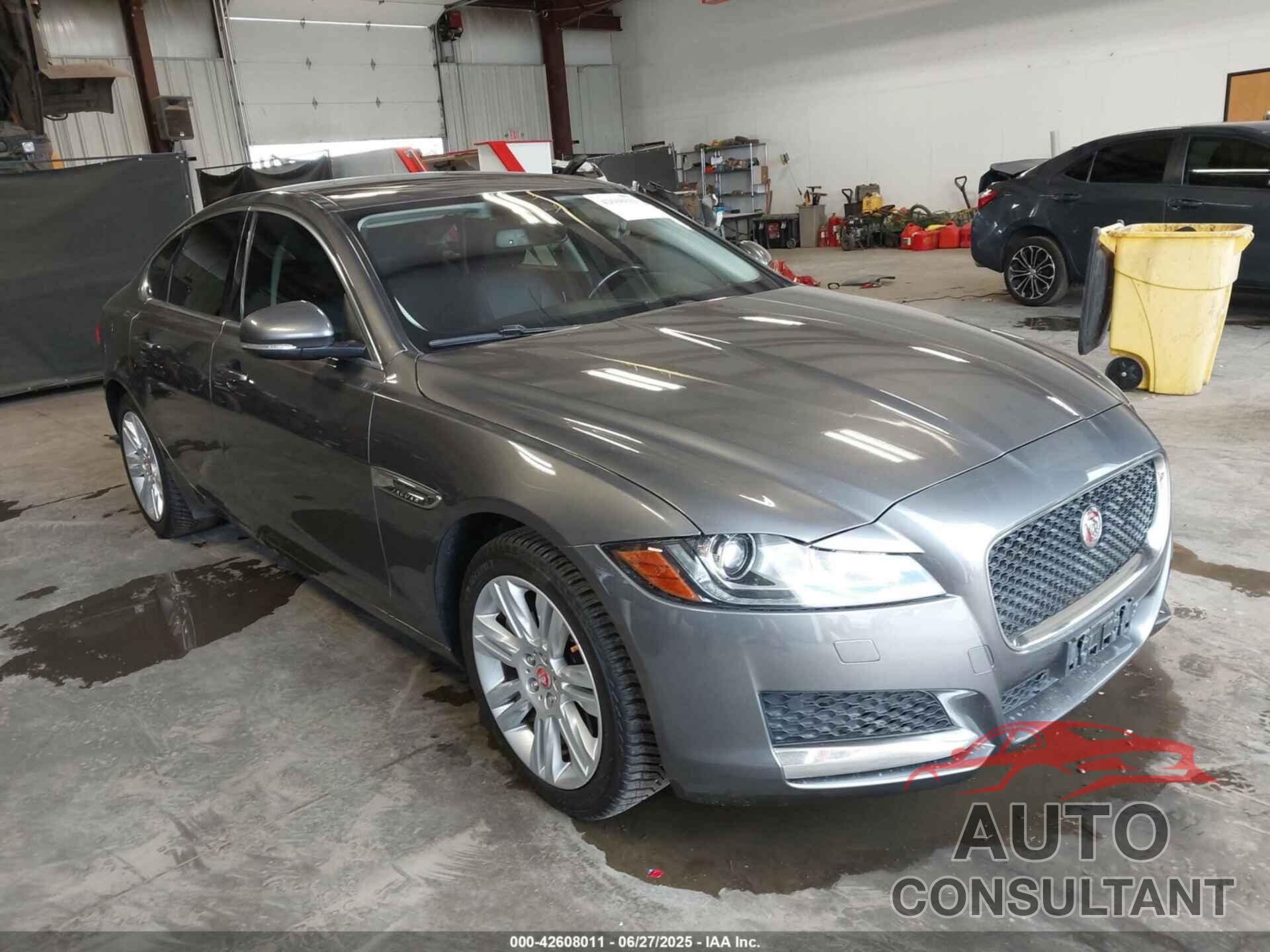 JAGUAR XF 2017 - SAJBJ4BV5HCY30734