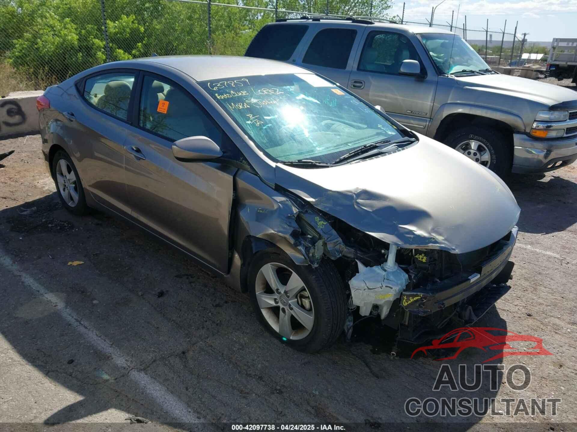 HYUNDAI ELANTRA 2013 - 5NPDH4AE9DH392755