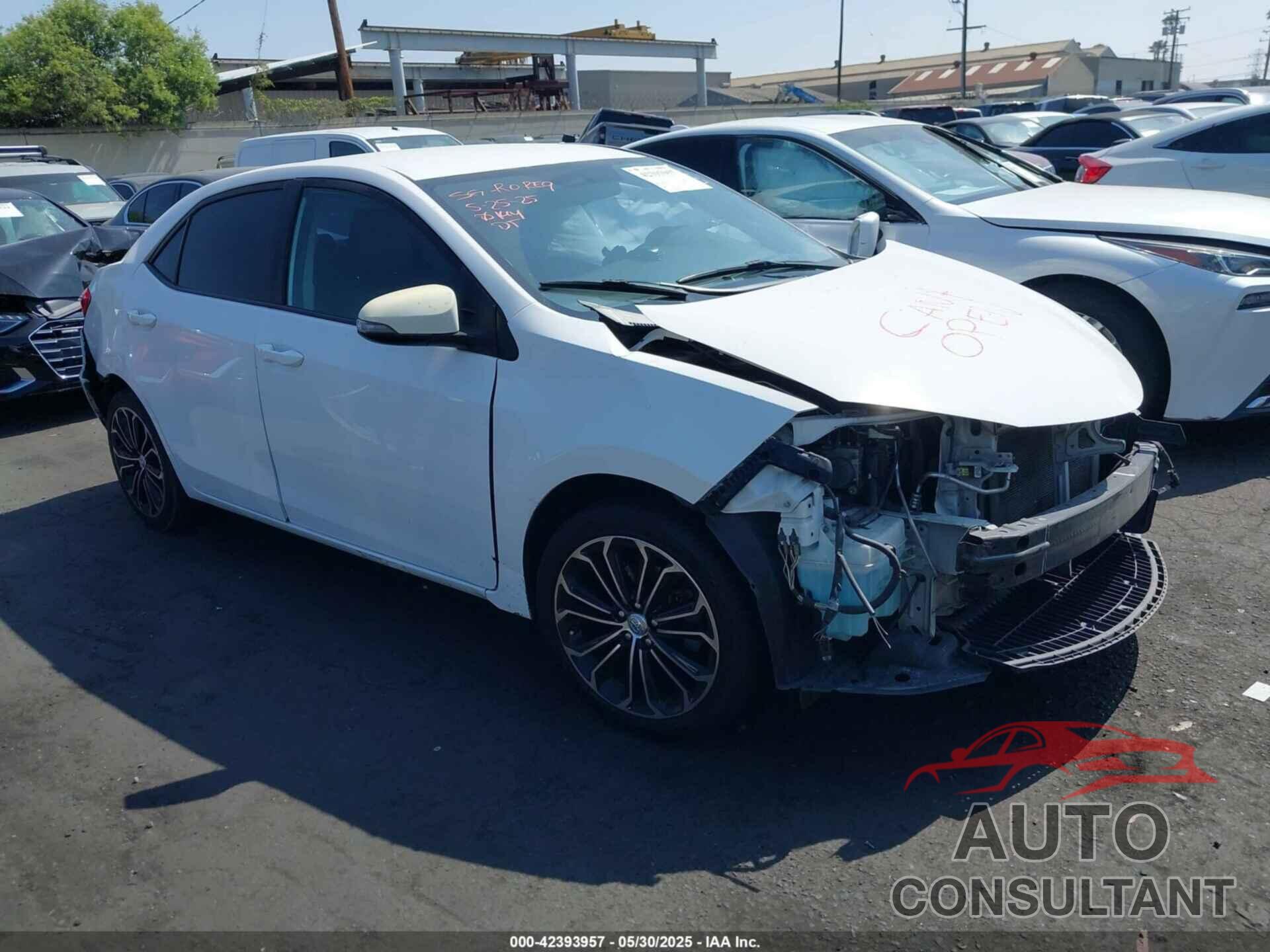 TOYOTA COROLLA 2015 - 5YFBURHE6FP251007