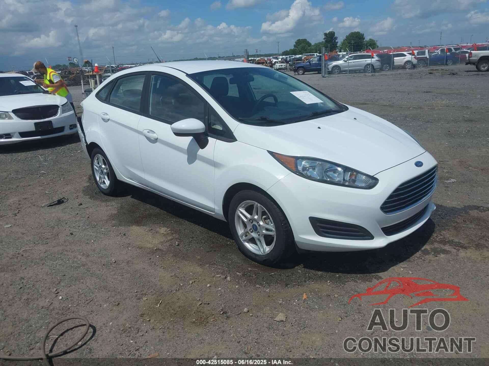 FORD FIESTA 2019 - 3FADP4BJ1KM123158
