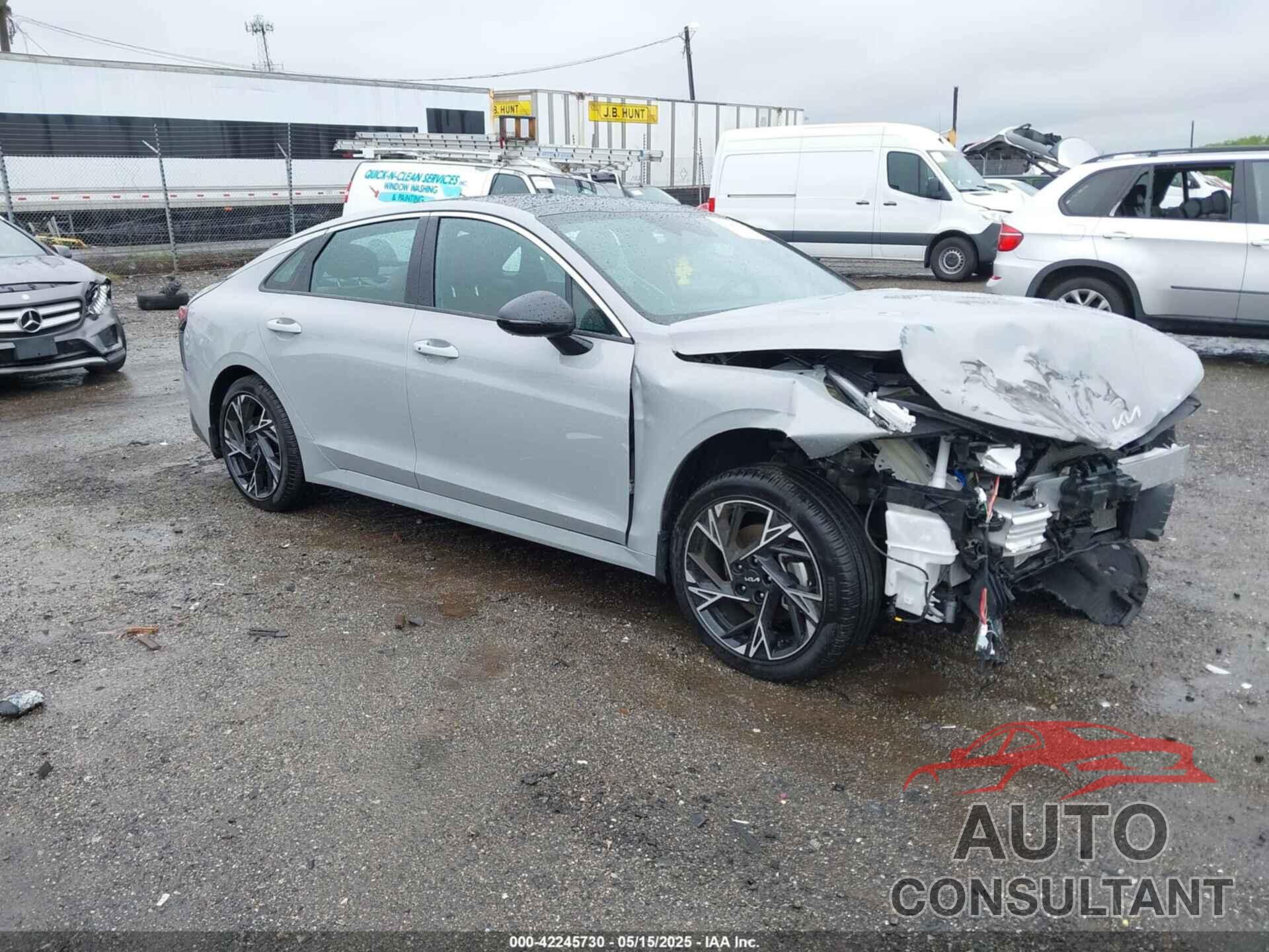 KIA K5 2025 - KNAG64J74S5305956