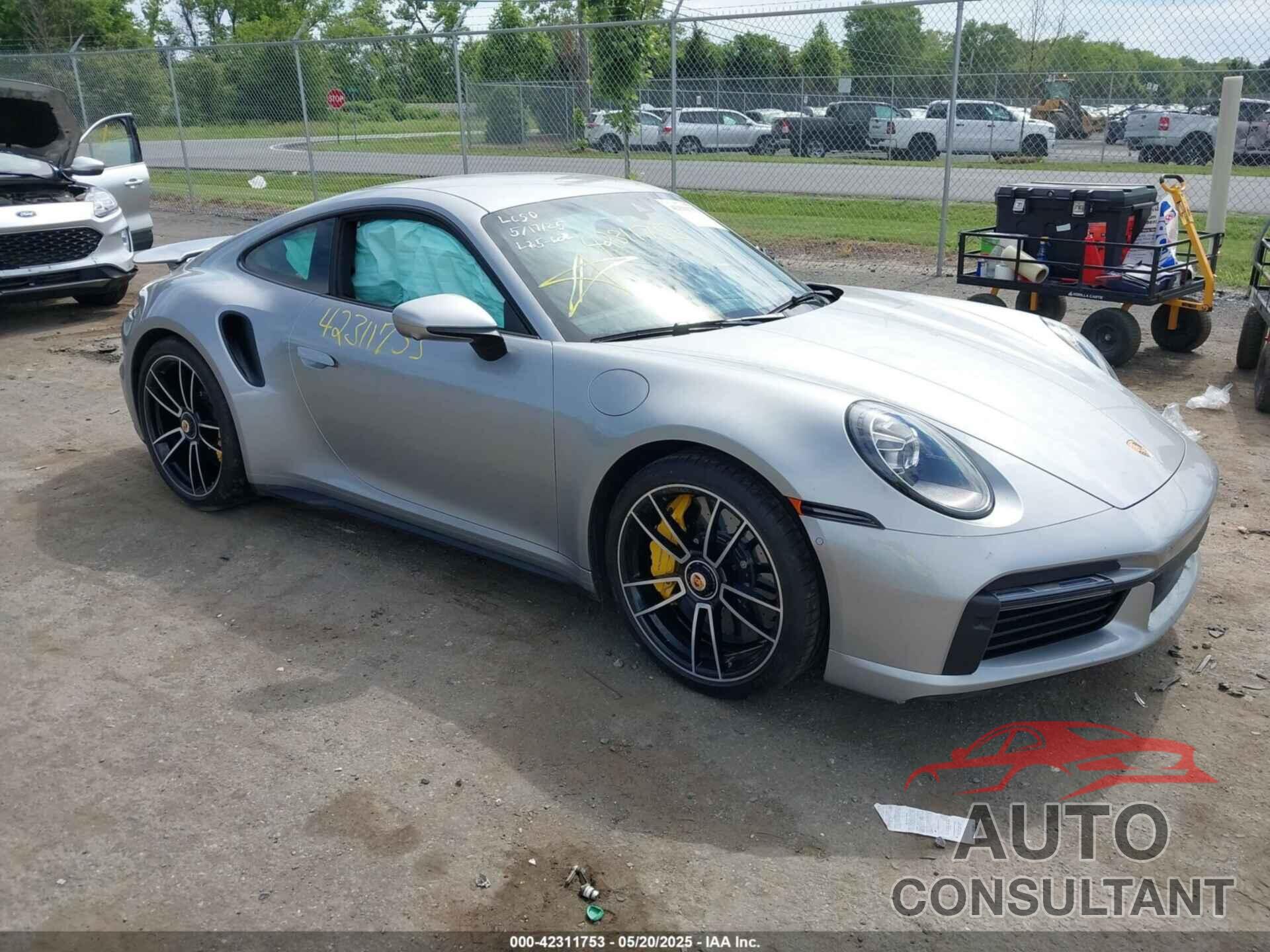 PORSCHE 911 2024 - WP0AD2A96RS252225