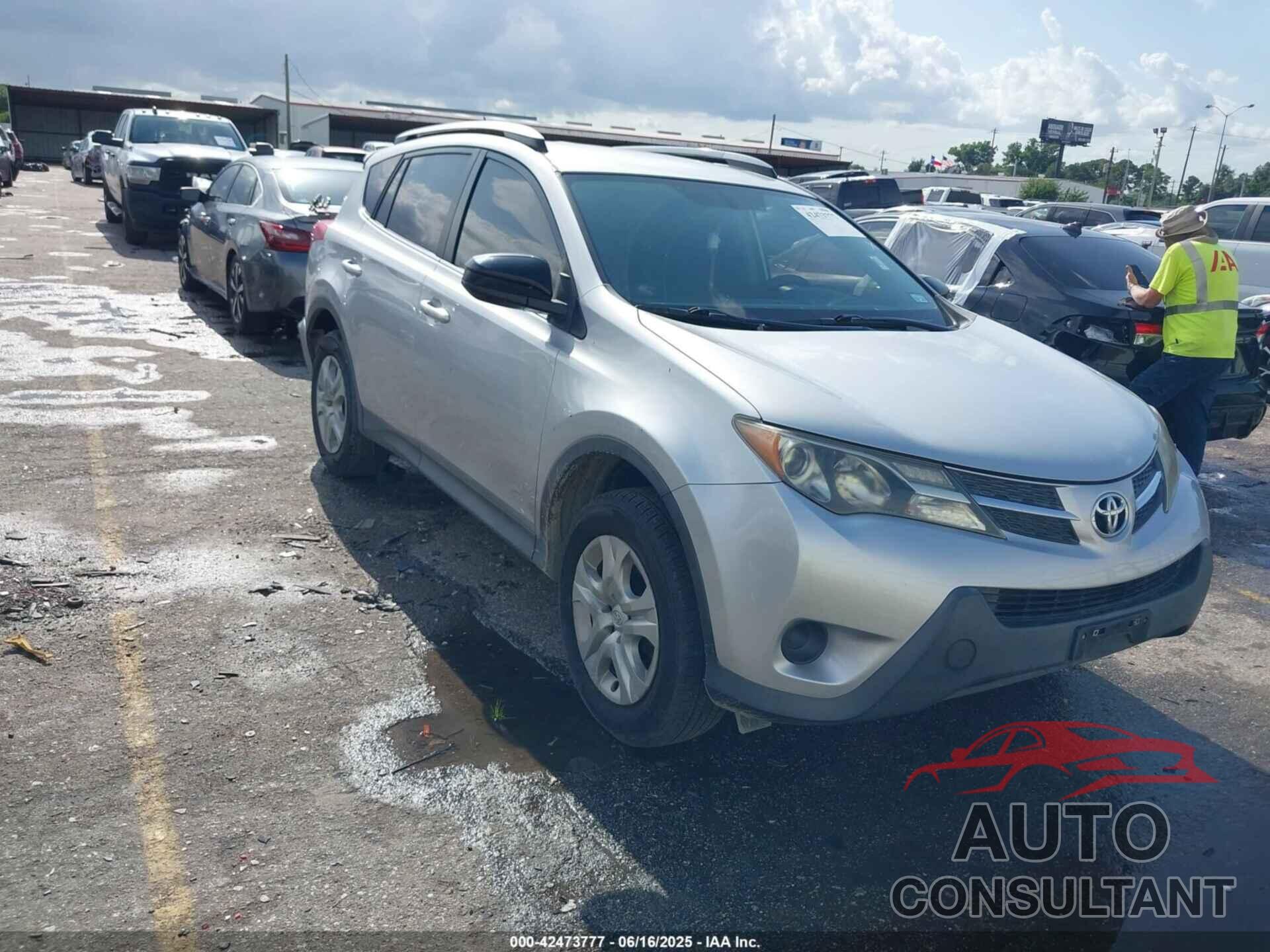 TOYOTA RAV4 2015 - 2T3ZFREV8FW176314