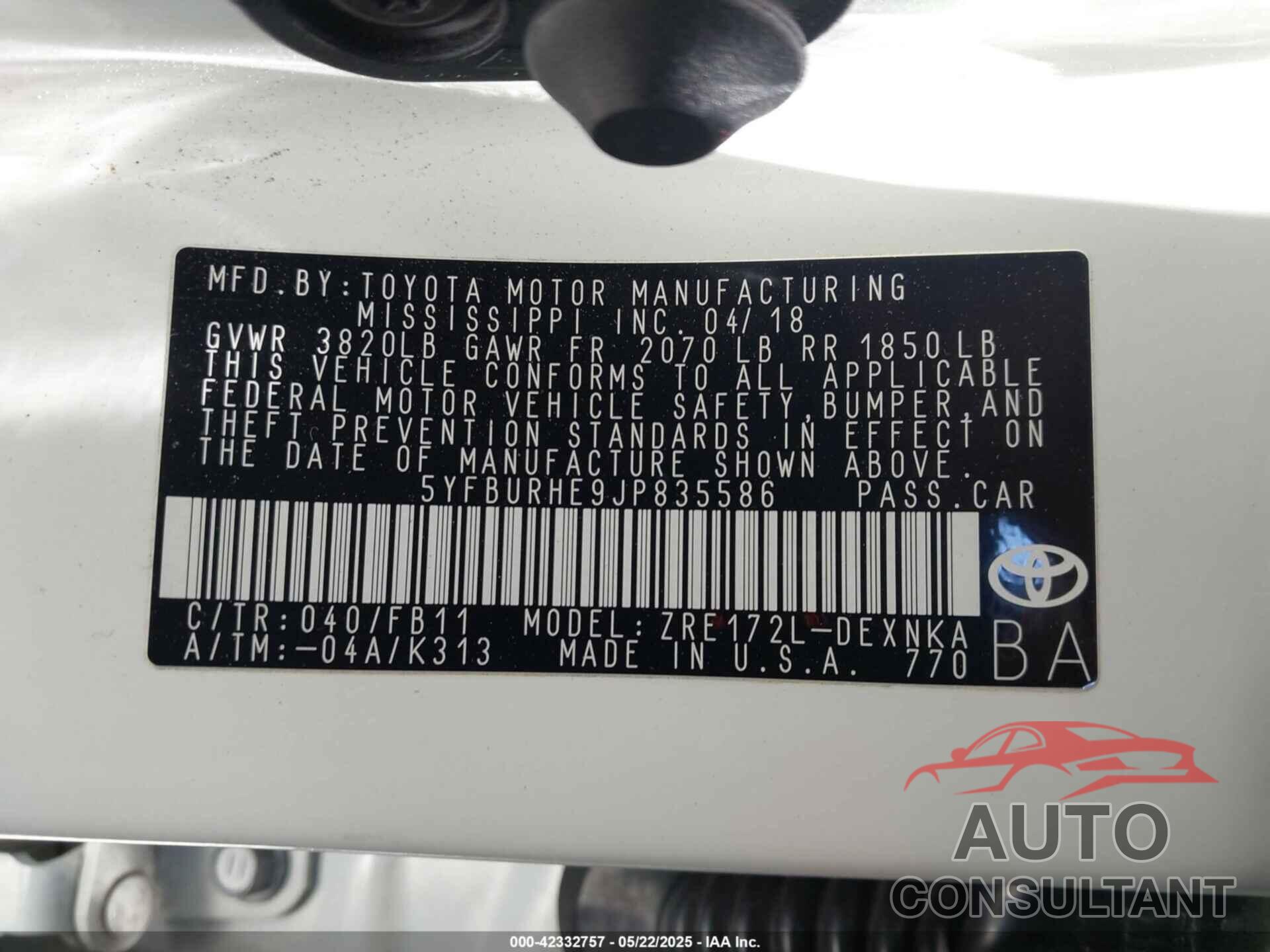 TOYOTA COROLLA 2018 - 5YFBURHE9JP835586
