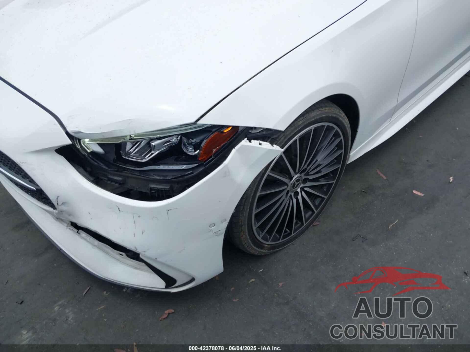 MERCEDES-BENZ C 300 2022 - W1KAF4GB7NR017758