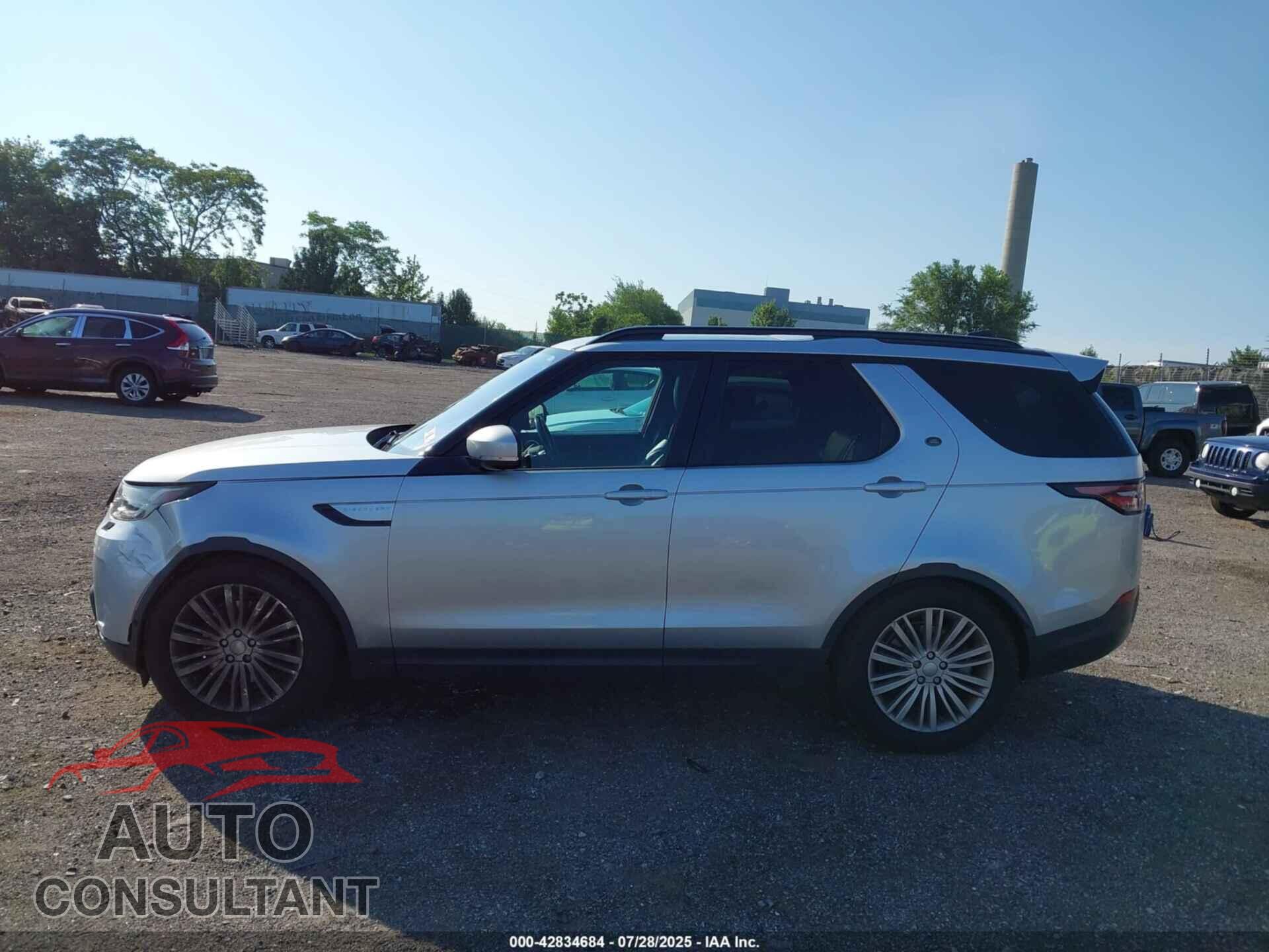 LAND ROVER DISCOVERY 2017 - SALRHBBV8HA042208