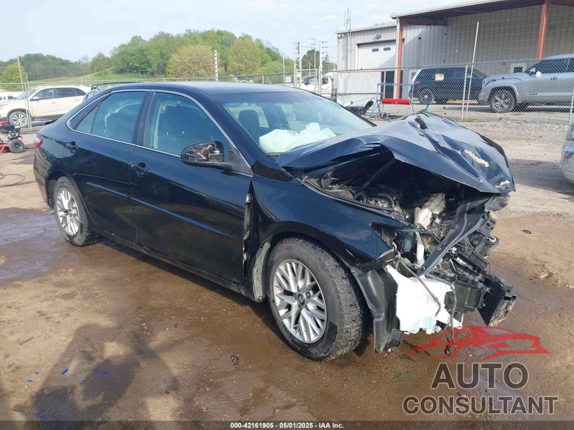 TOYOTA CAMRY 2016 - 4T4BF1FK8GR573013
