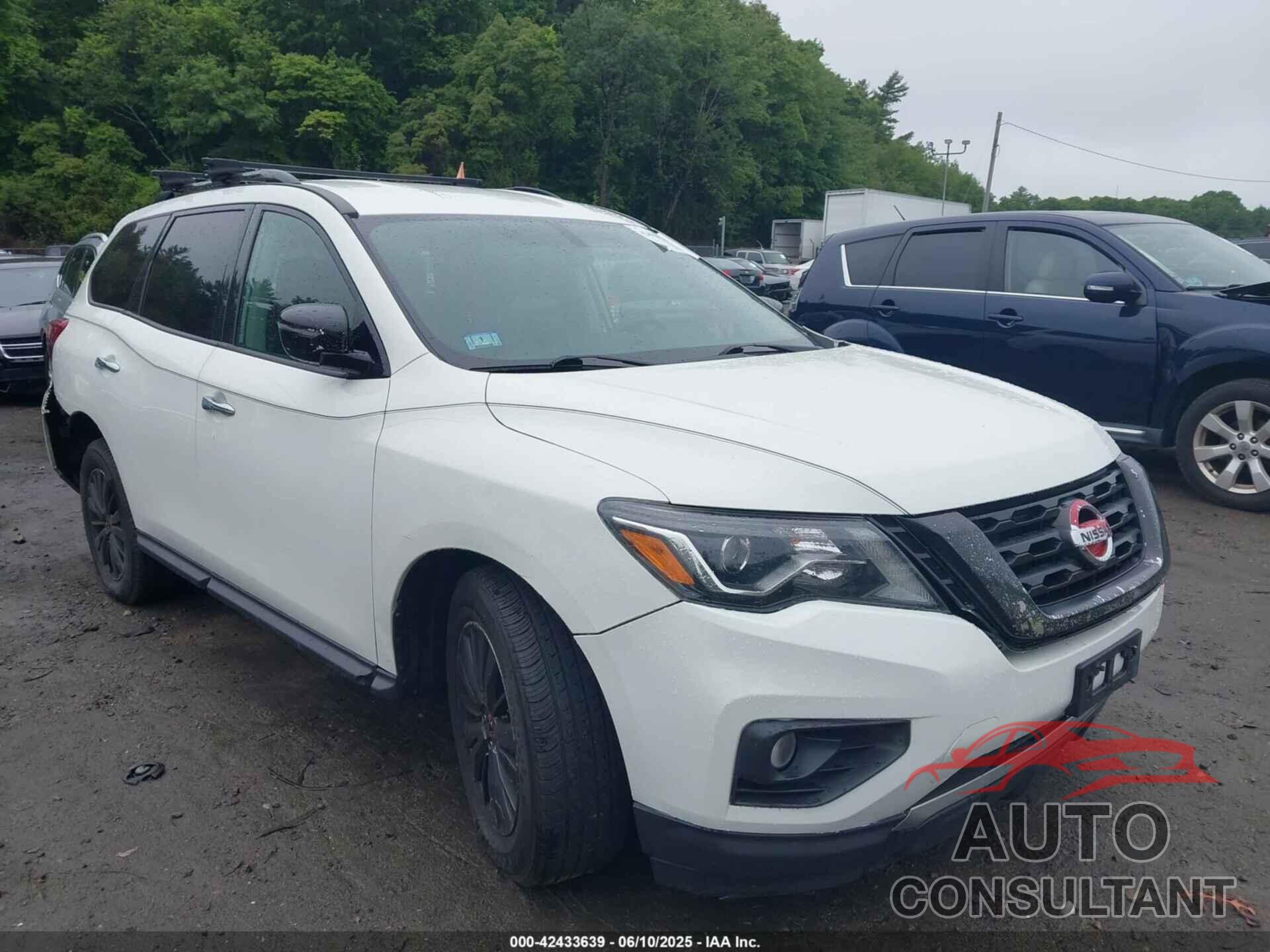 NISSAN PATHFINDER 2017 - 5N1DR2MN9HC682195